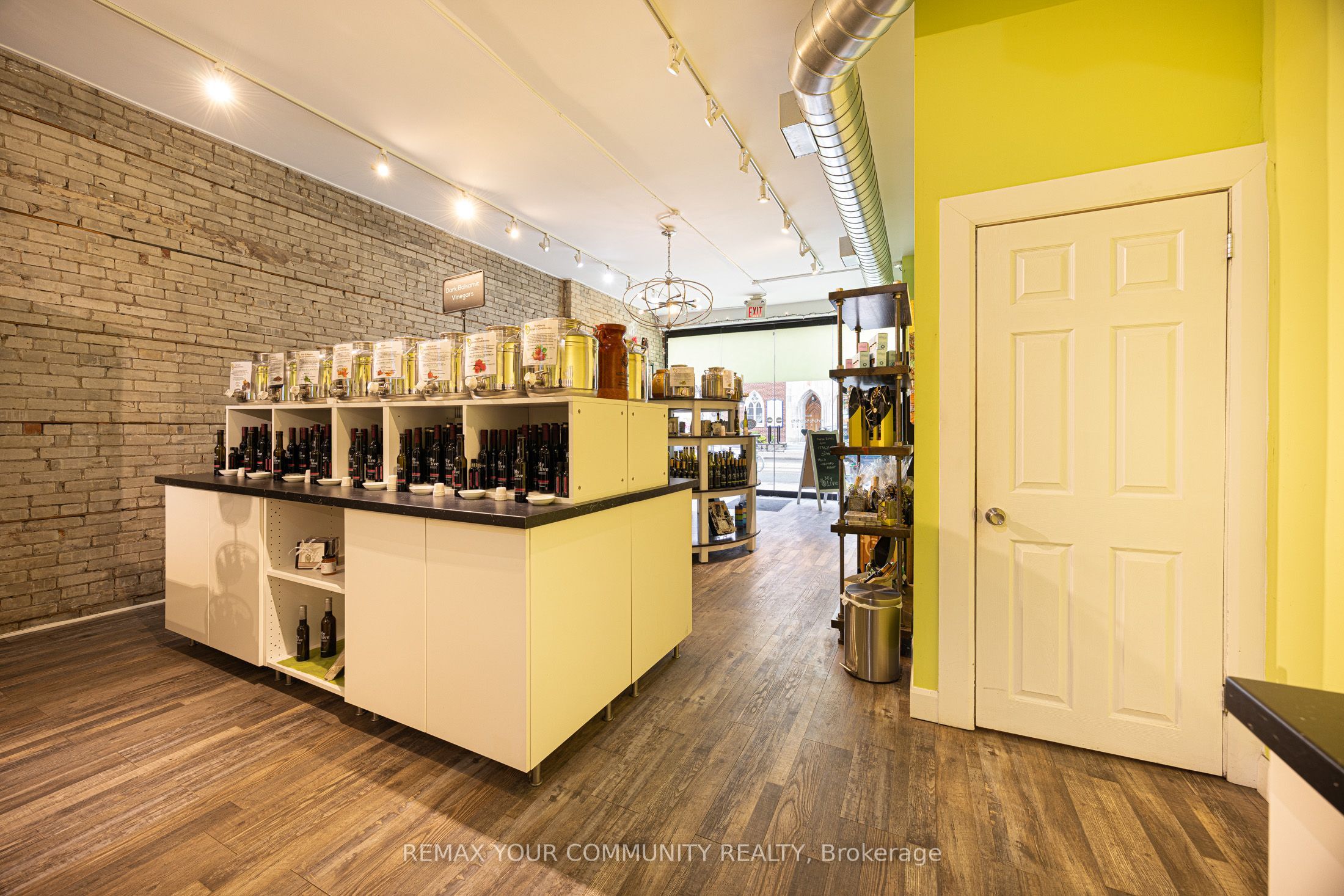 151 Roncesvalles Avenue Property Photo 21