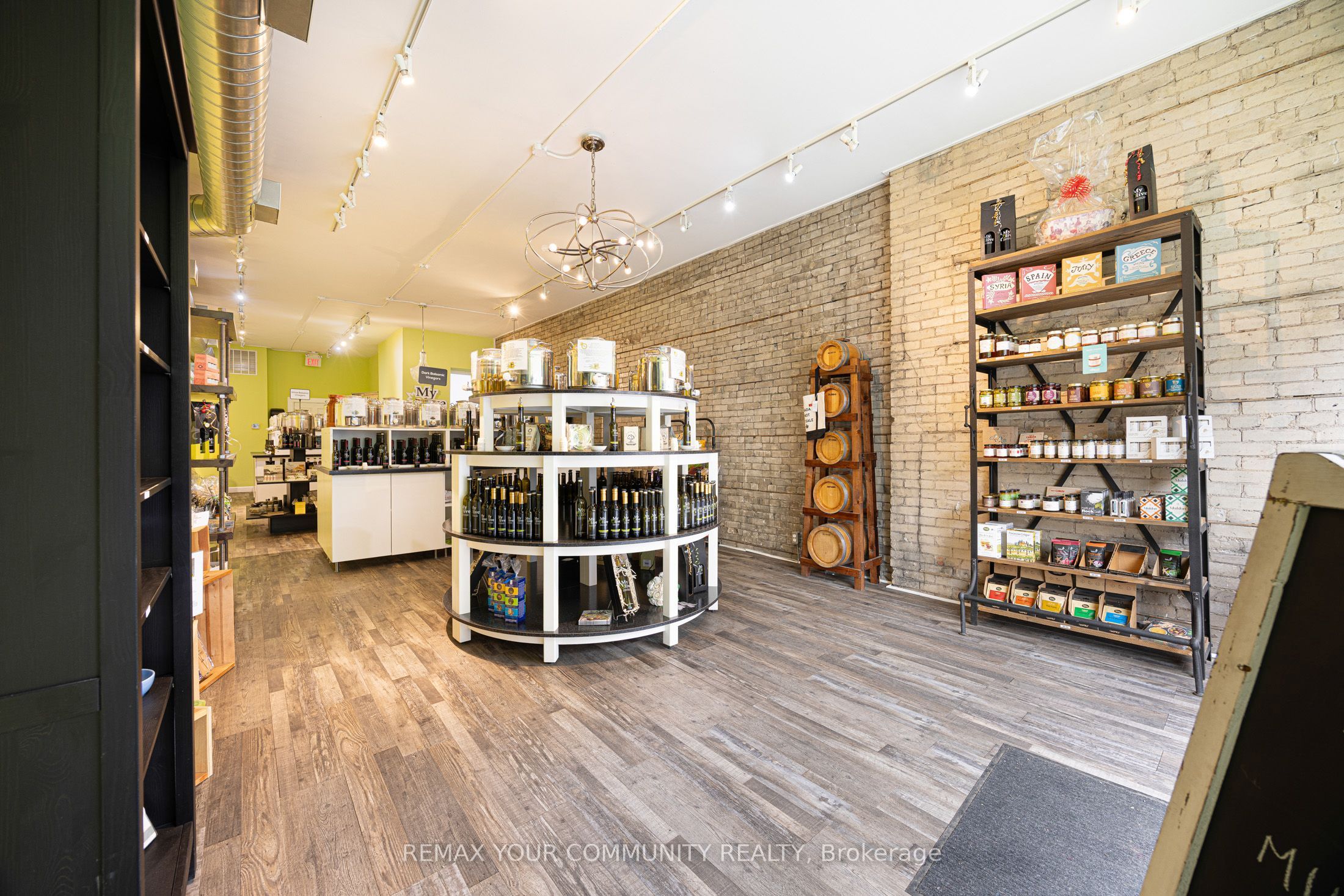 151 Roncesvalles Avenue Property Photo 23