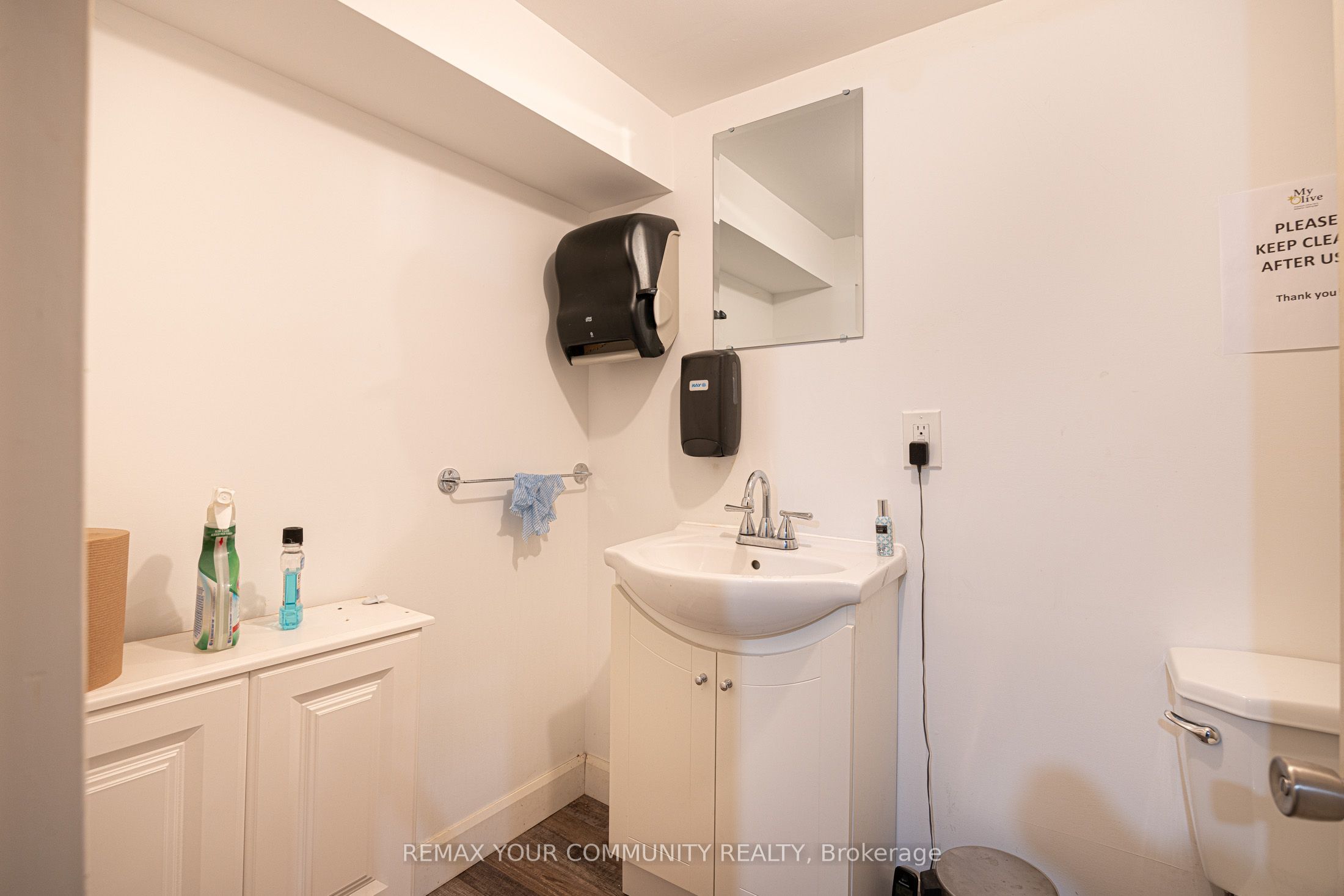 151 Roncesvalles Avenue Property Photo 28