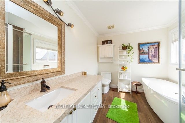 43 Lormel Gate Property Photo 12