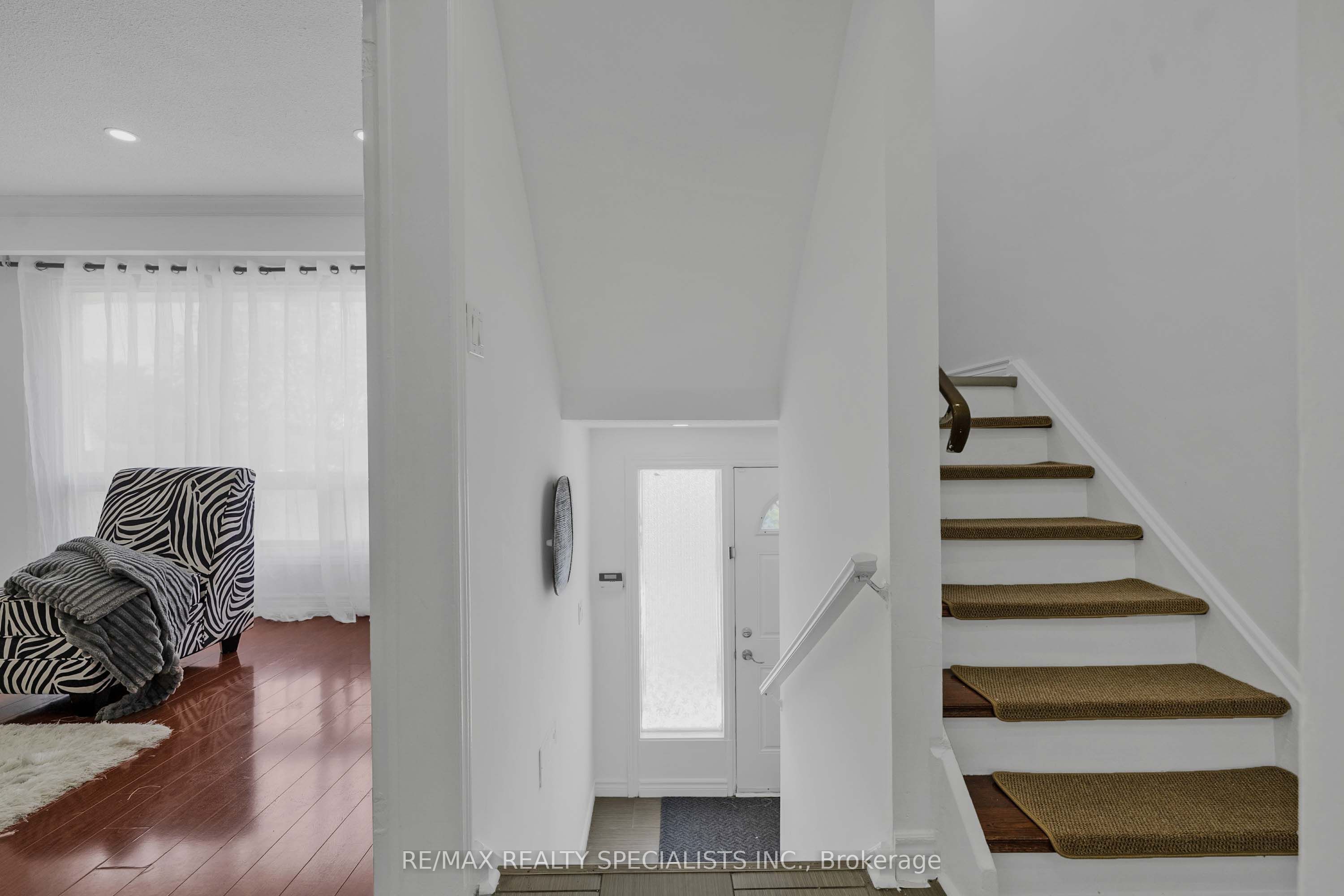 3525 Brandon Gate Drive 11 Property Photo 2