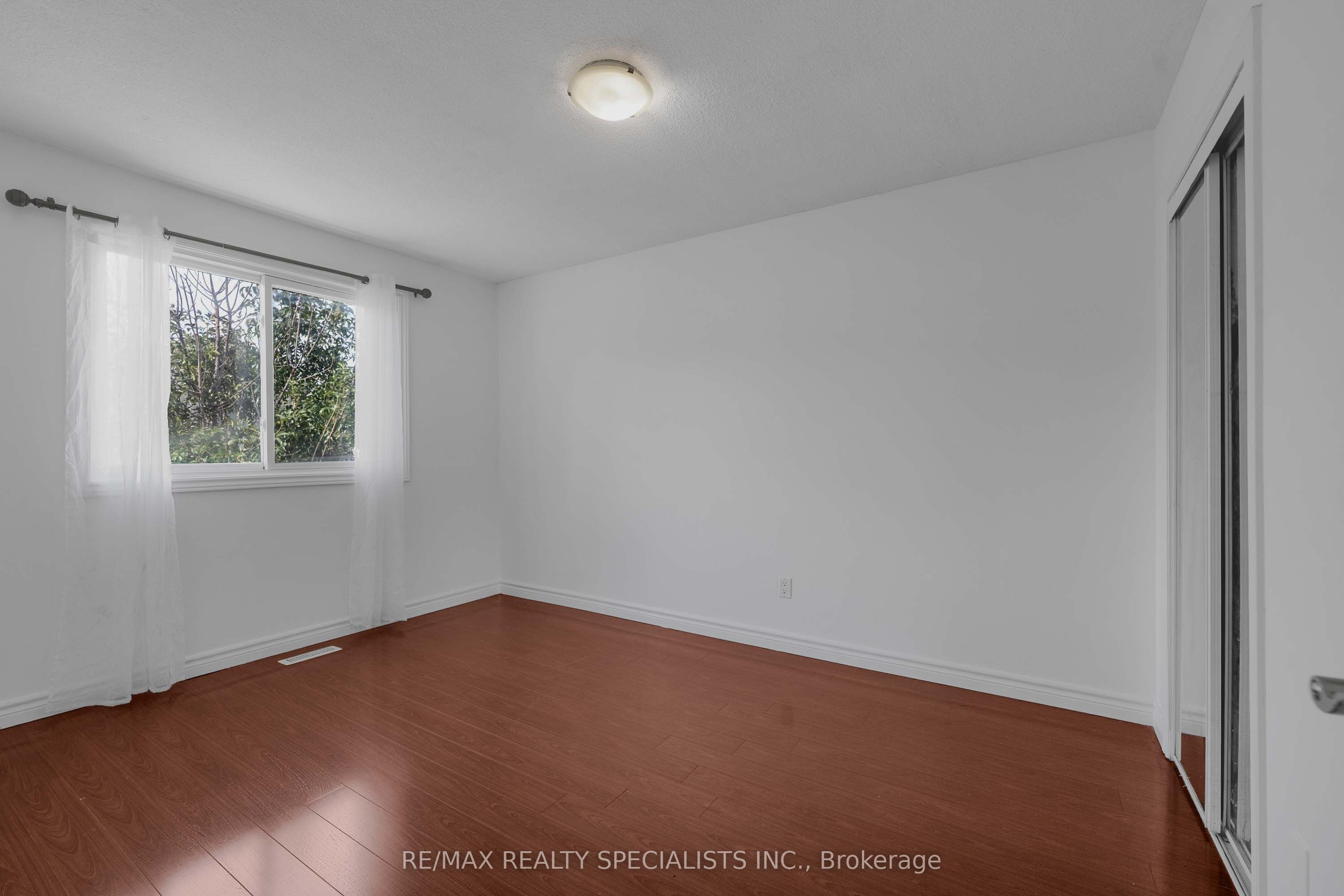 3525 Brandon Gate Drive 11 Property Photo 17