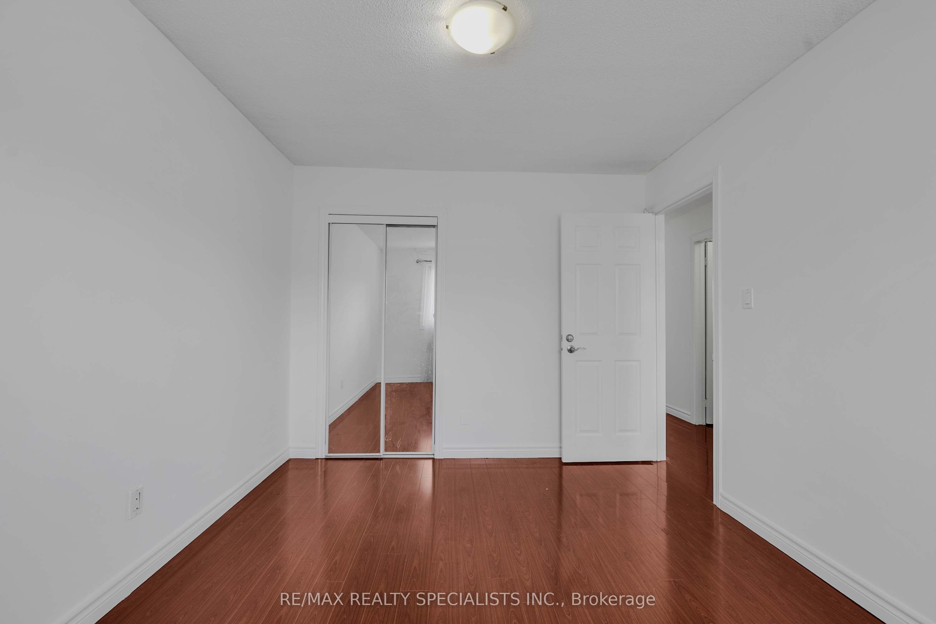 3525 Brandon Gate Drive 11 Property Photo 18