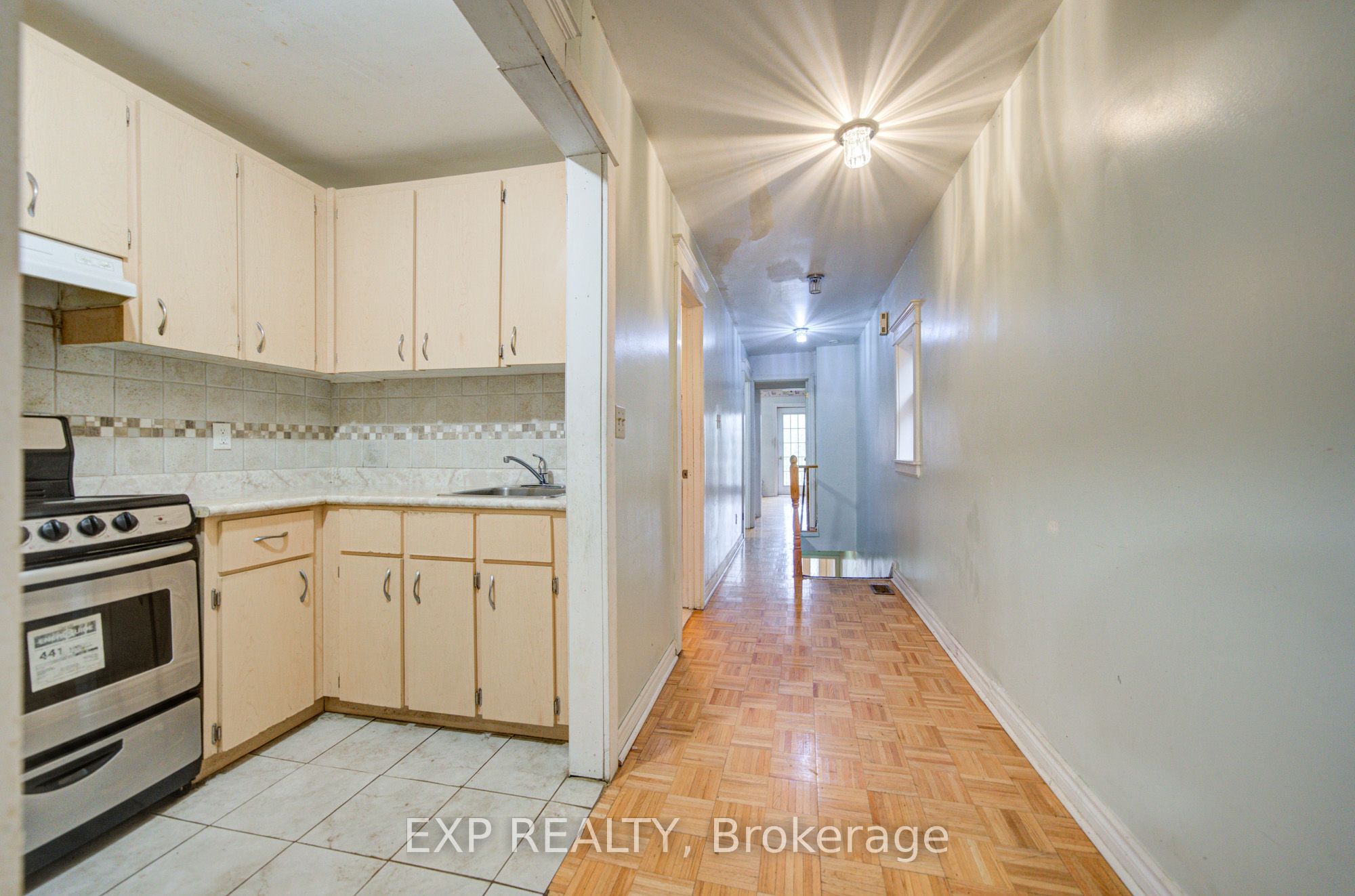170 Wallace Avenue Property Photo 36