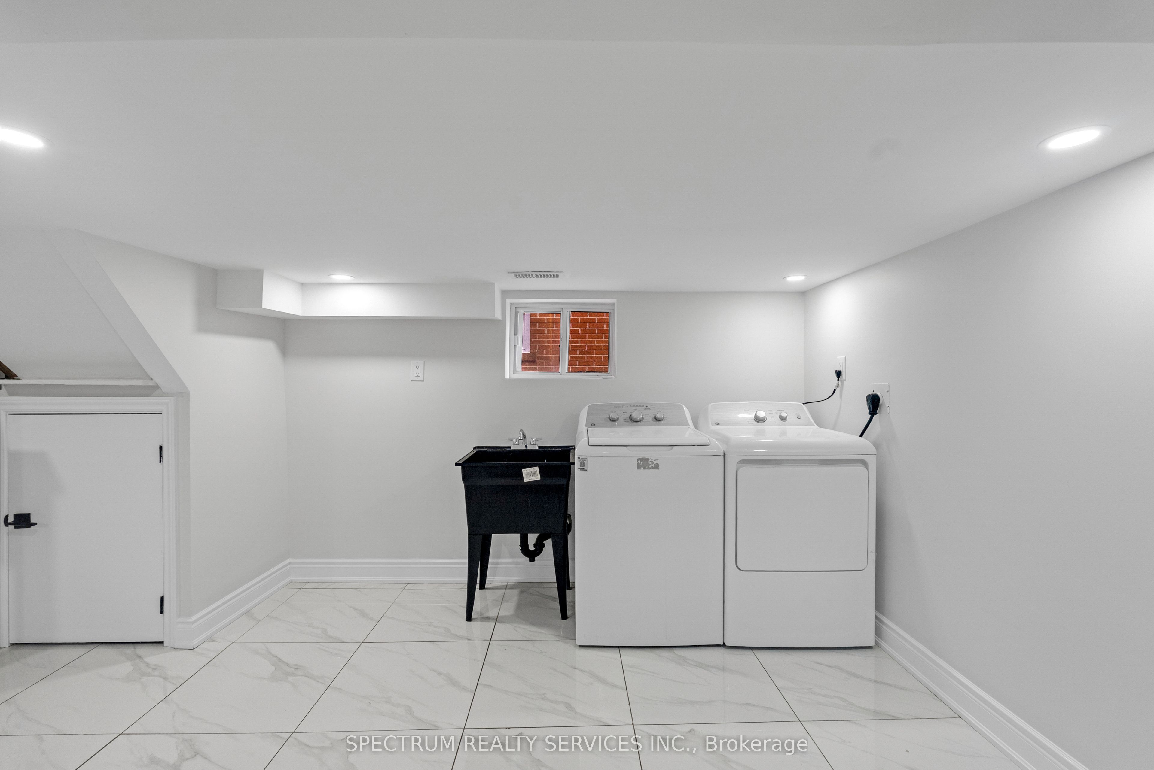 11 Vimy Avenue Property Photo 17