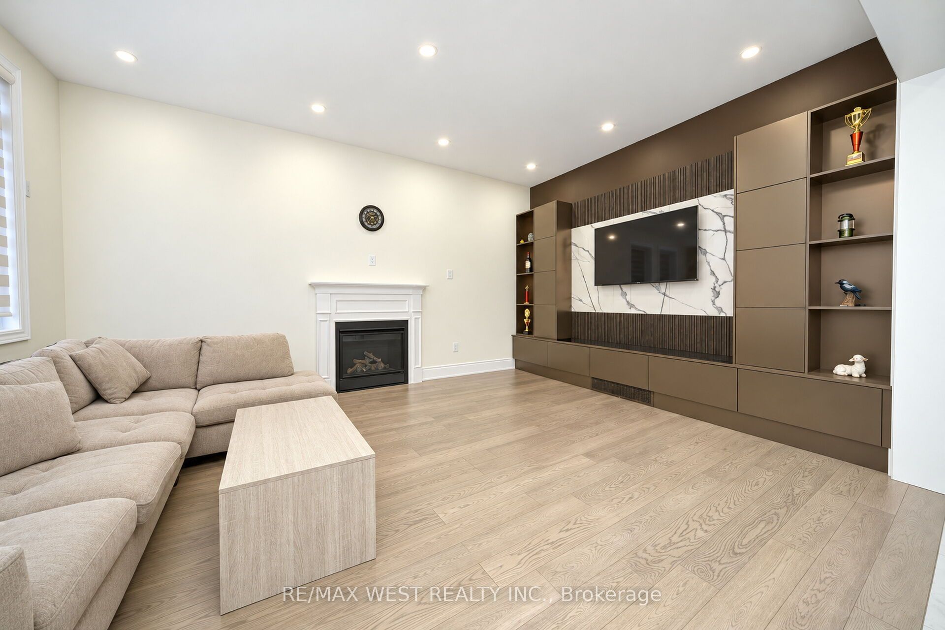 89 Clockwork Drive Property Photo 16