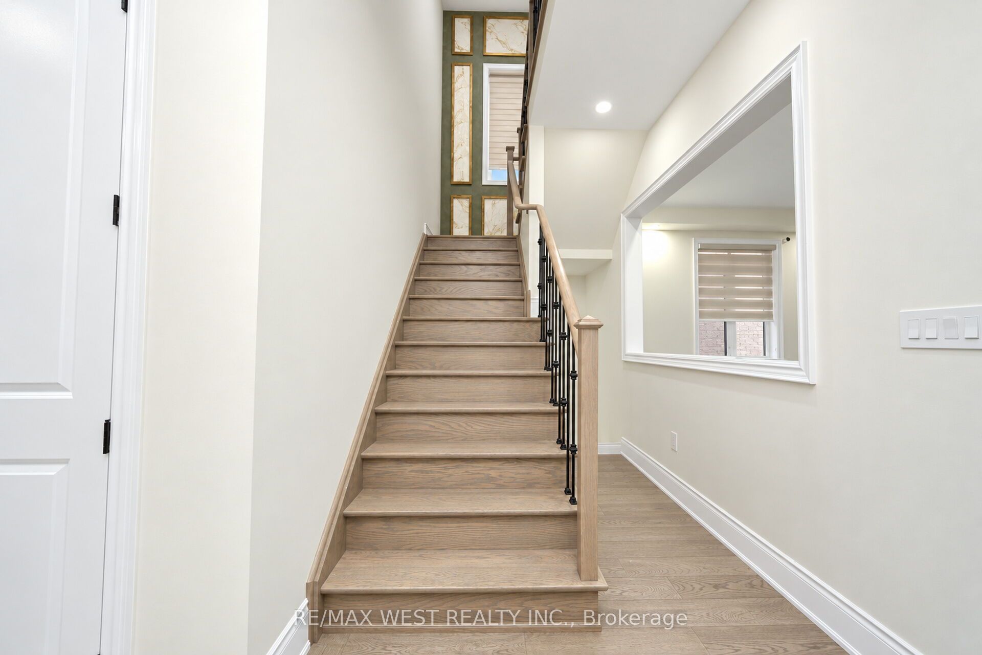 89 Clockwork Drive Property Photo 23