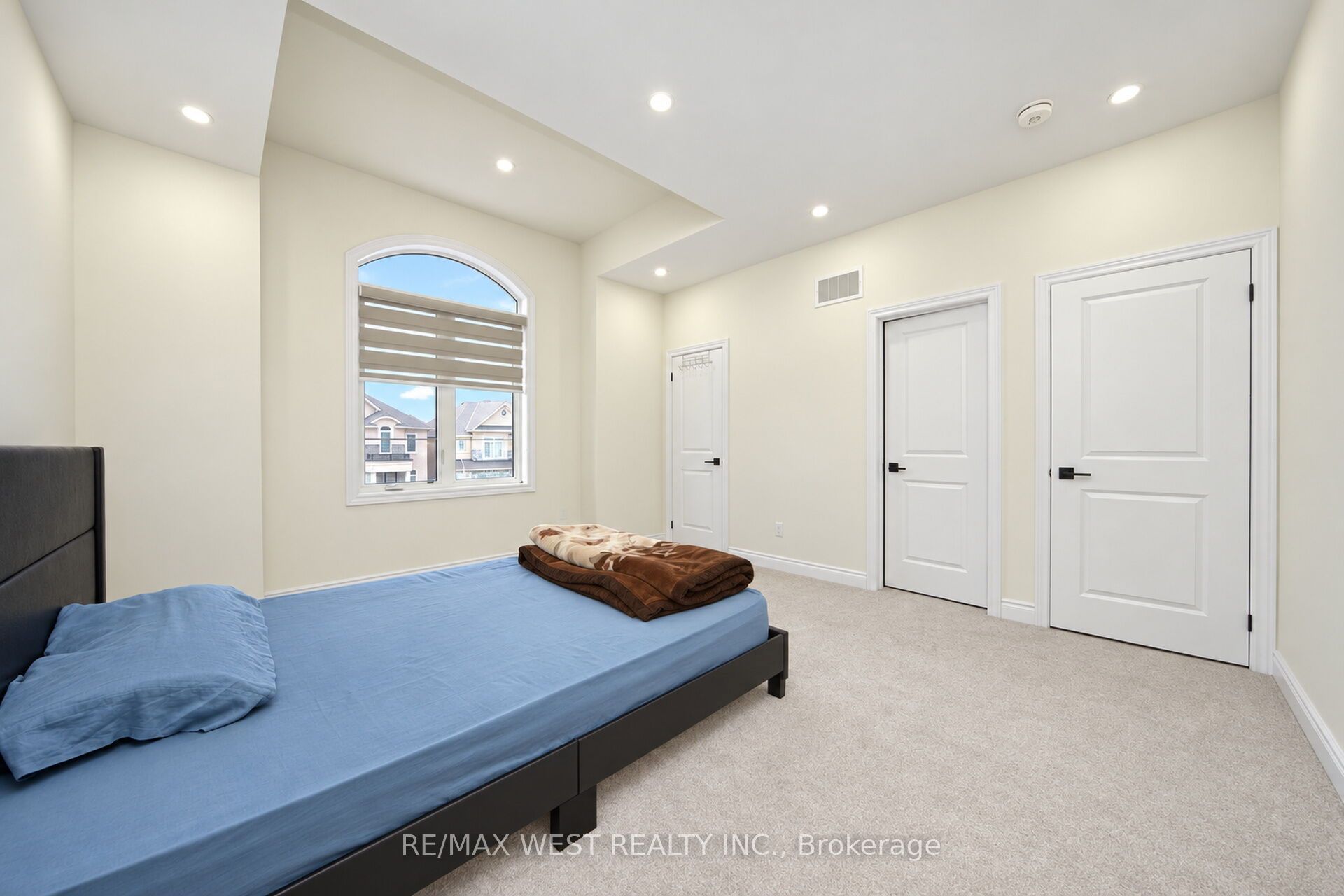 89 Clockwork Drive Property Photo 28