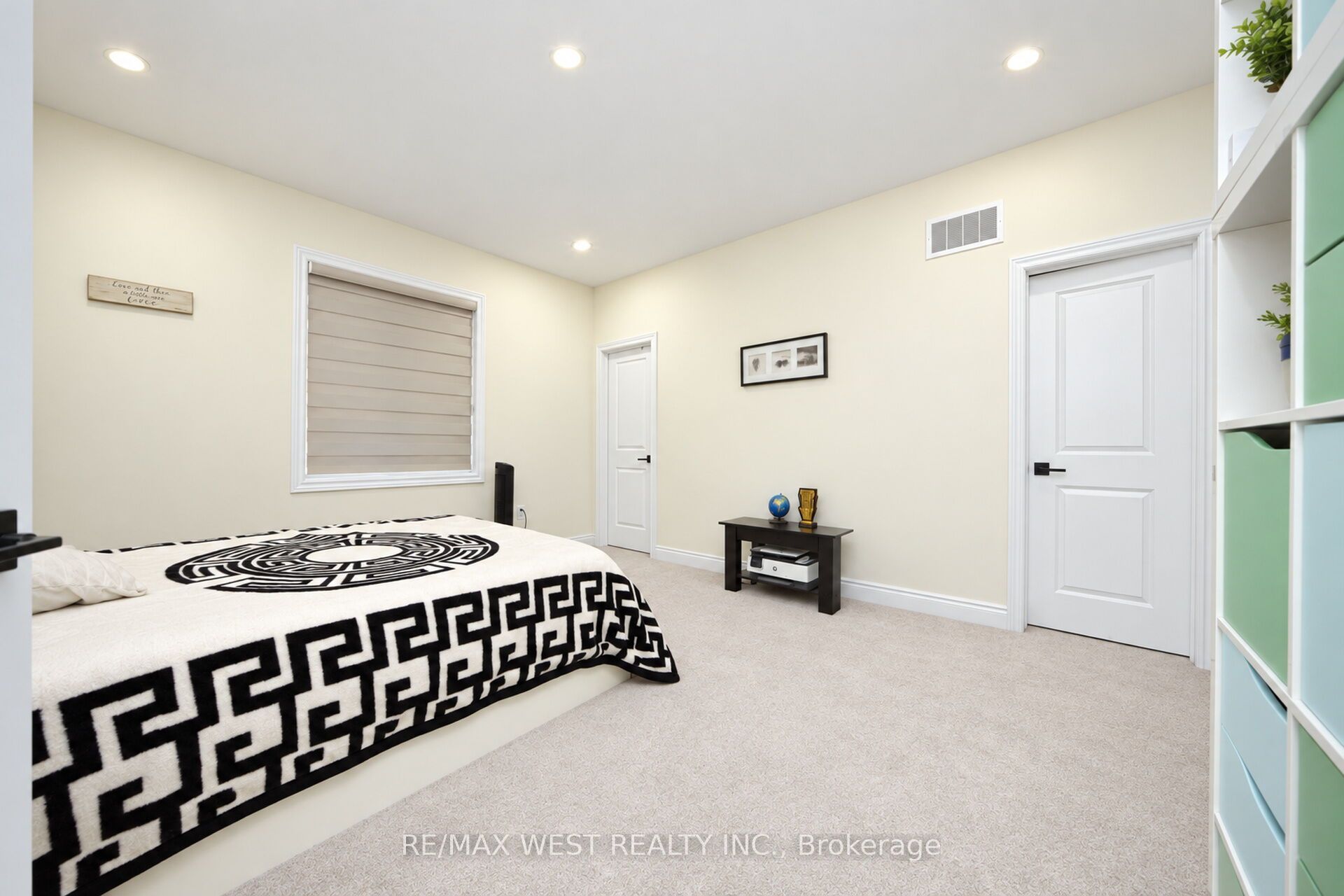 89 Clockwork Drive Property Photo 29