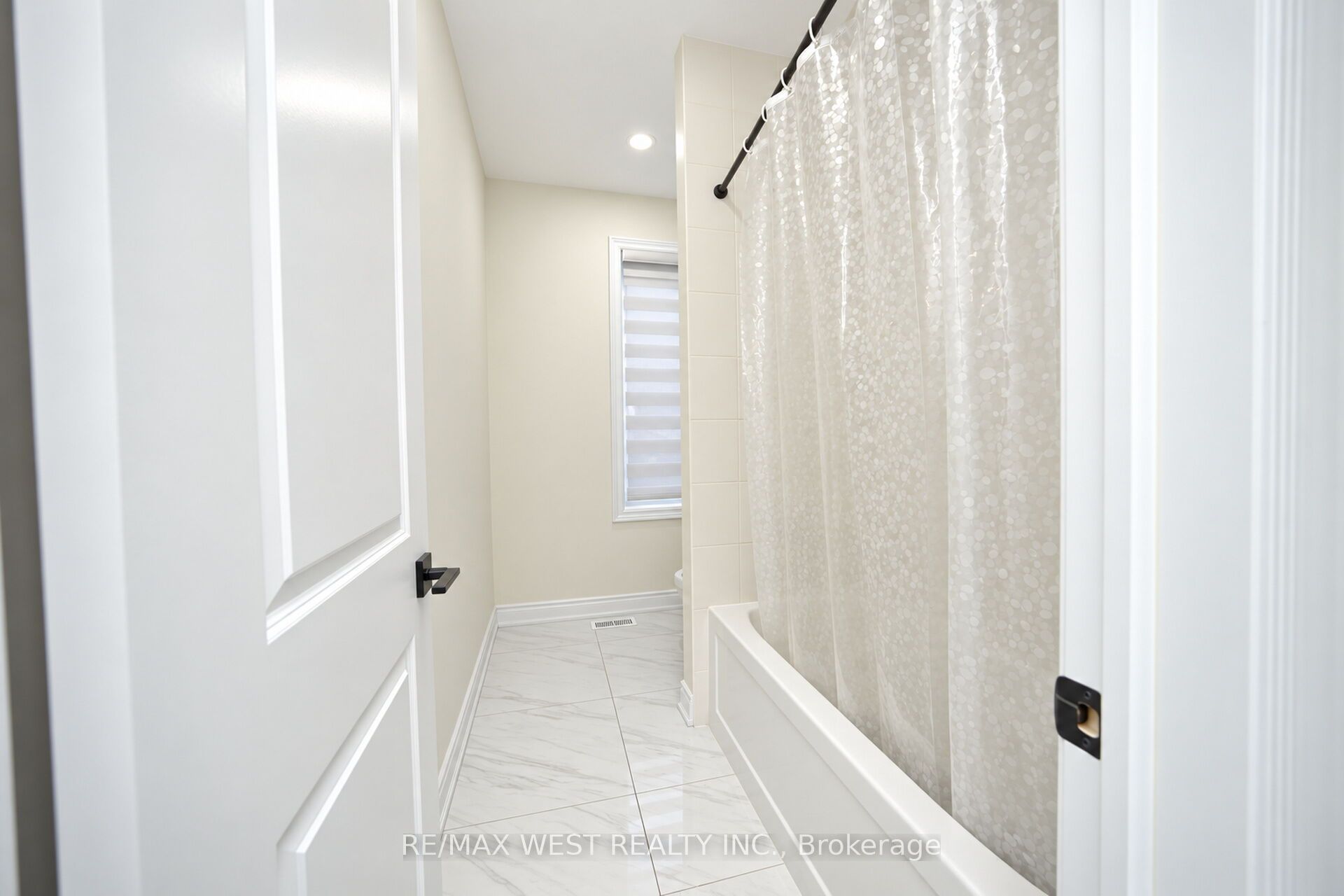 89 Clockwork Drive Property Photo 41