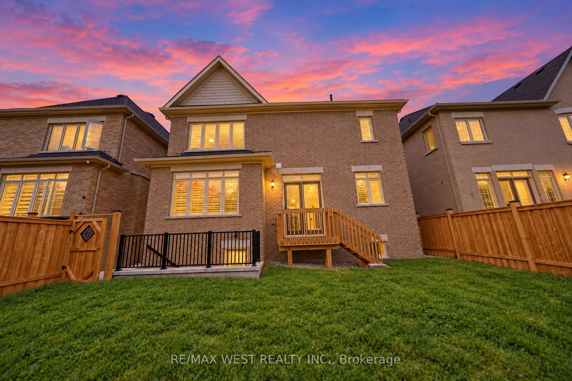 89 Clockwork Drive Property Photo 45