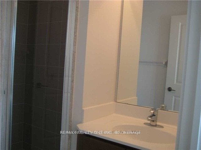 80 Absolute Avenue 1409 Property Photo 11