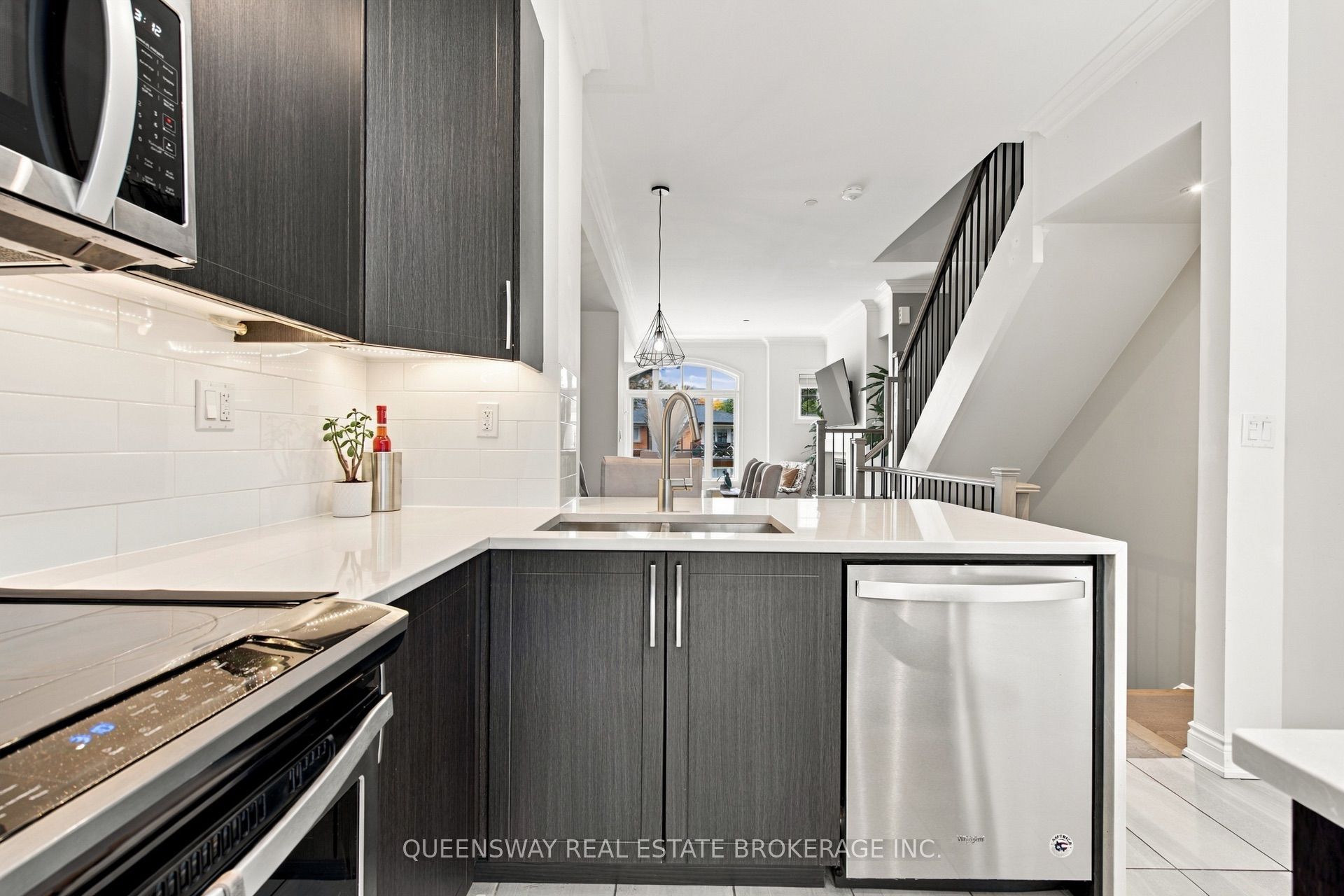 37 Twenty Ninth Street Property Photo 5