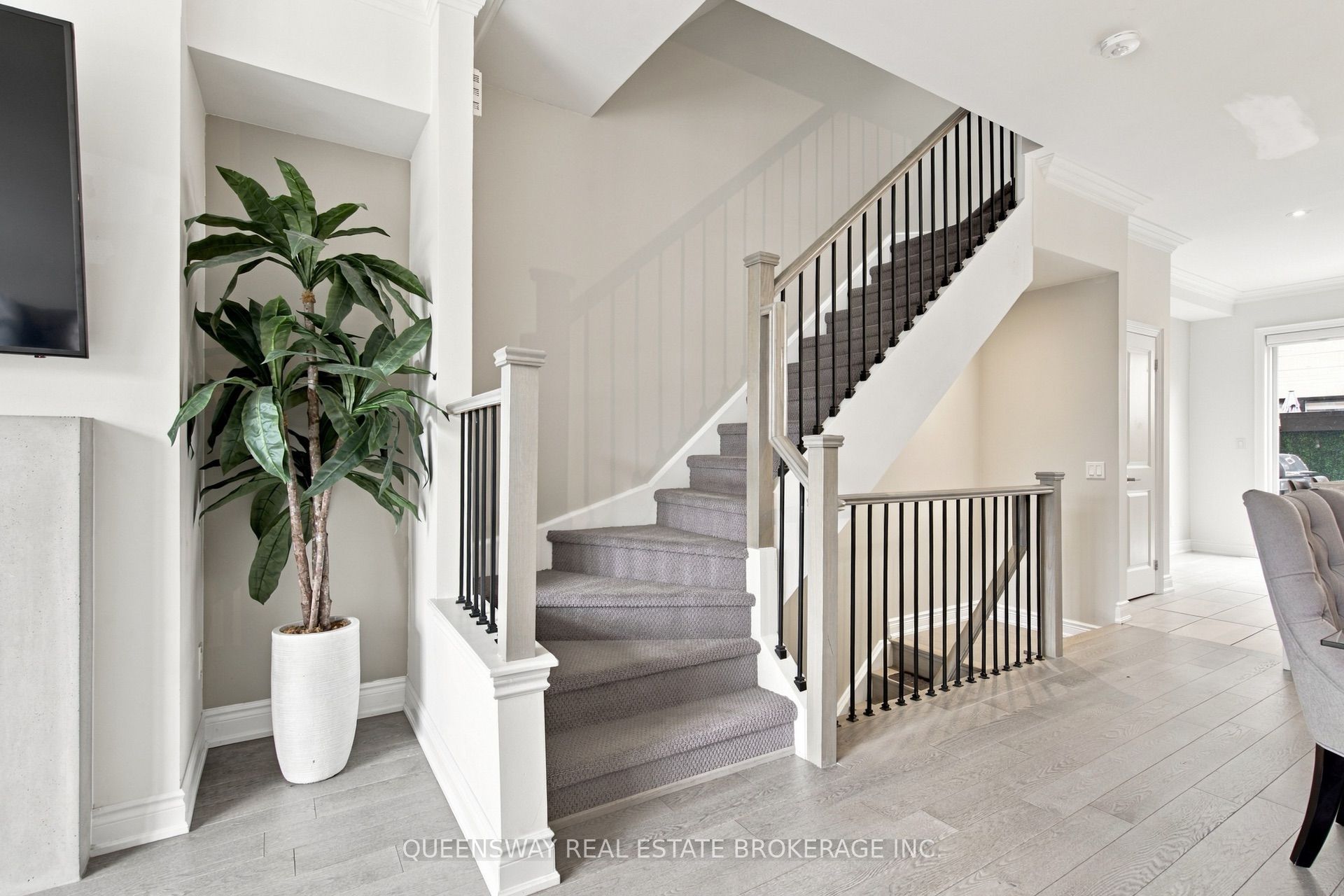37 Twenty Ninth Street Property Photo 12