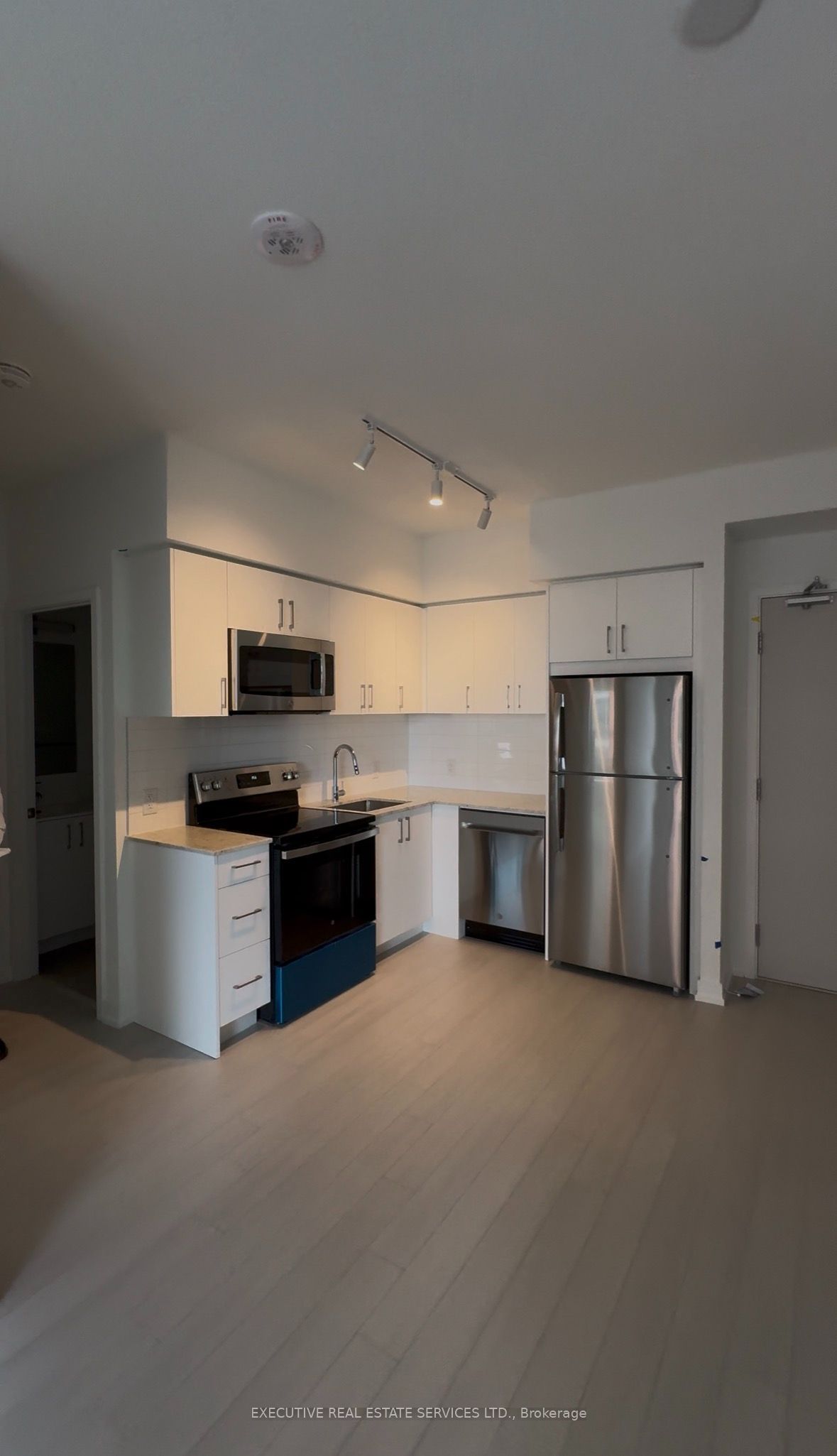 4010 Eglinton Avenue W 2122 Property Photo 1