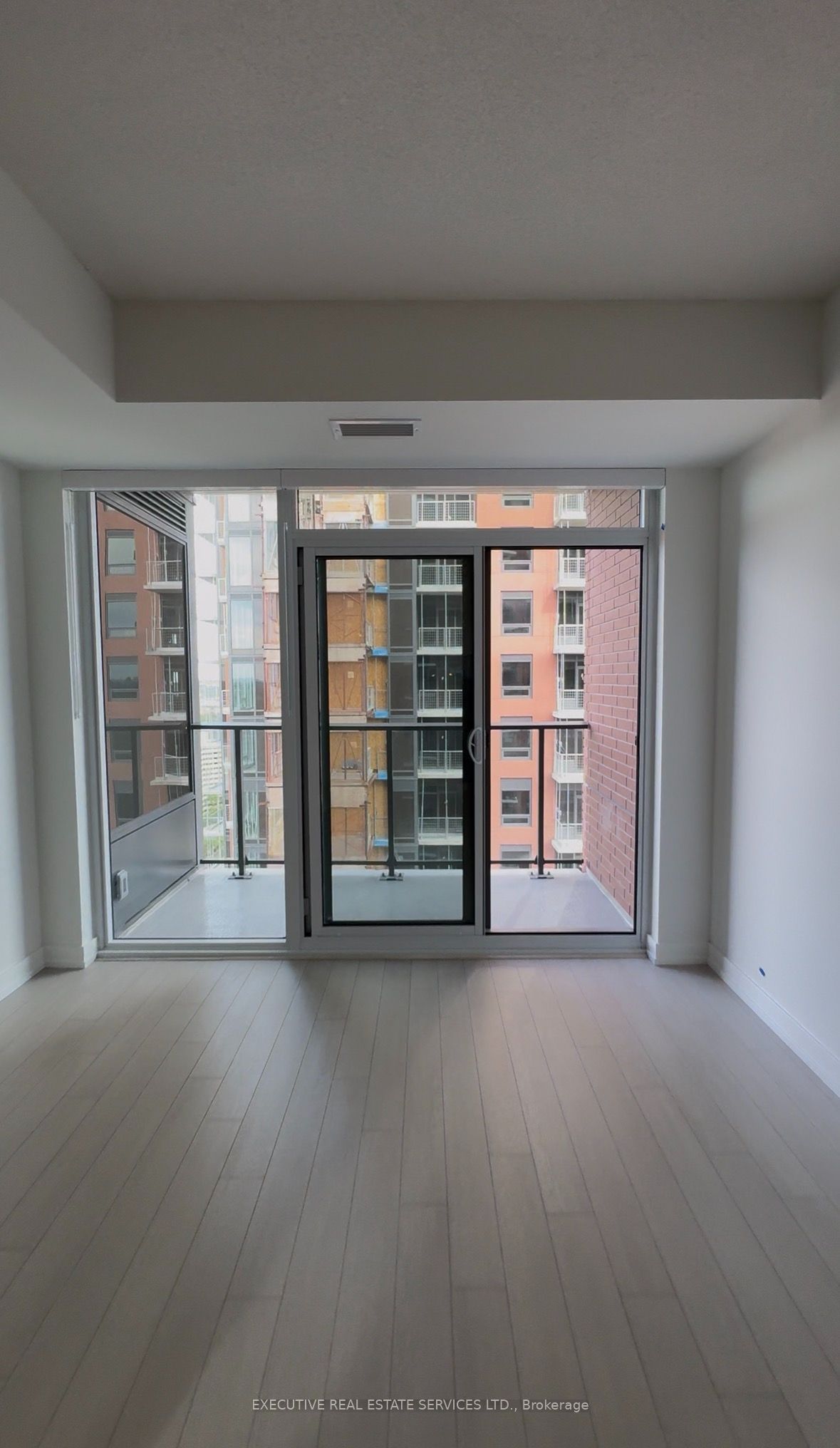 4010 Eglinton Avenue W 2122 Property Photo 2