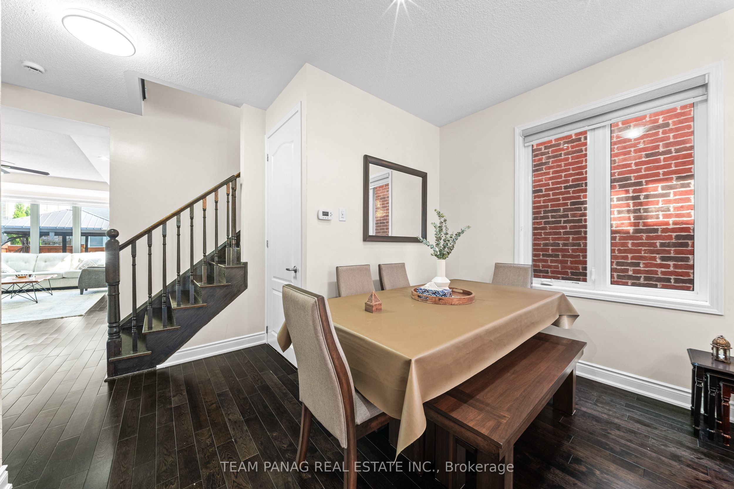 13 Seafair Crescent Property Photo 11