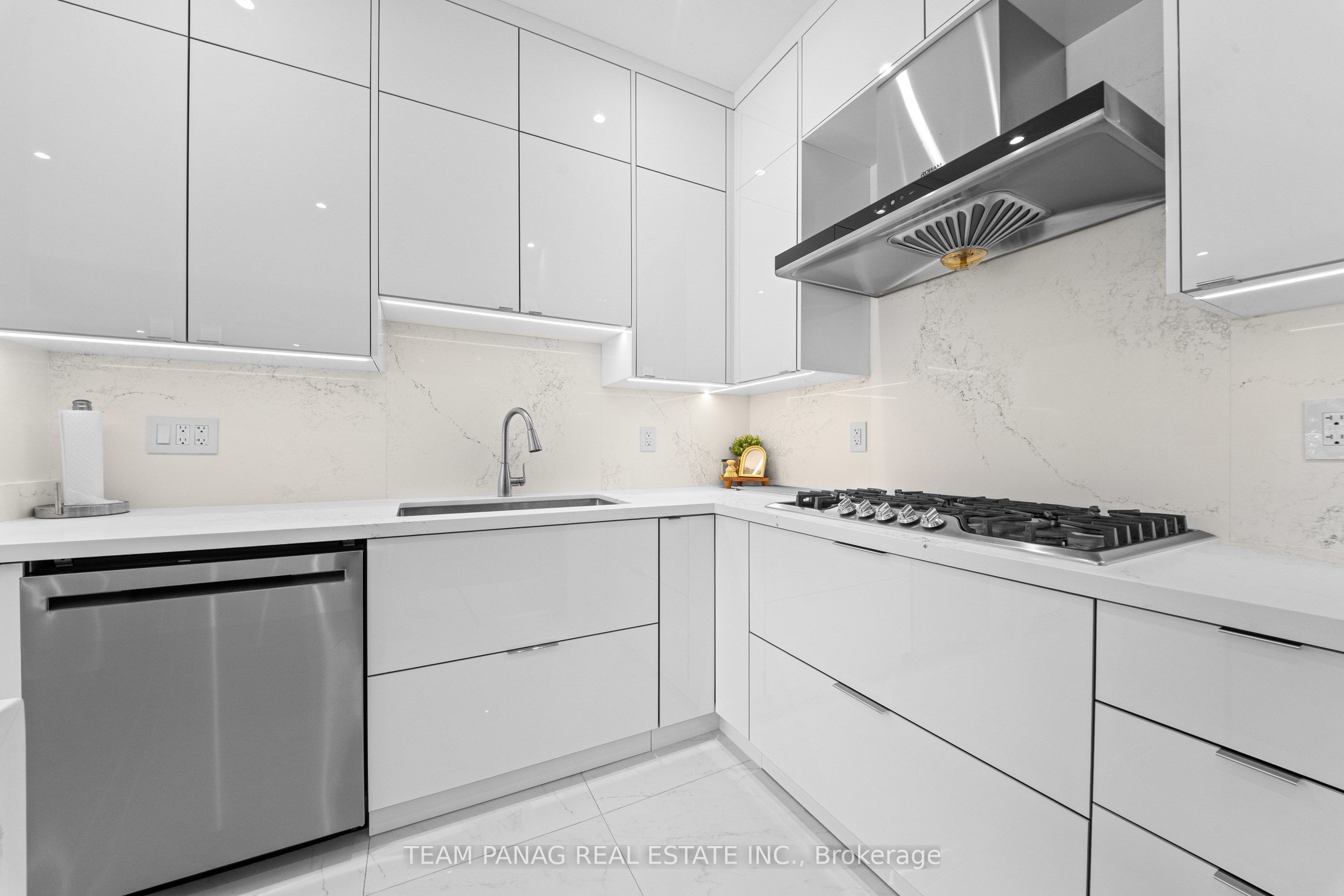 13 Seafair Crescent Property Photo 19