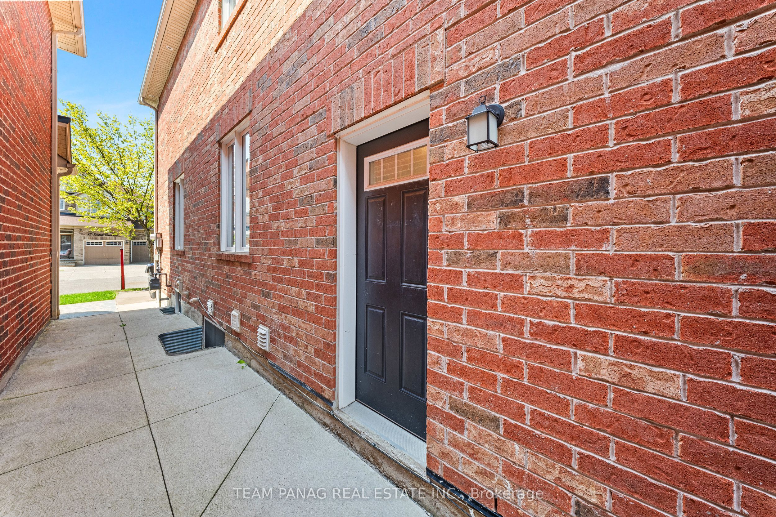 13 Seafair Crescent Property Photo 39