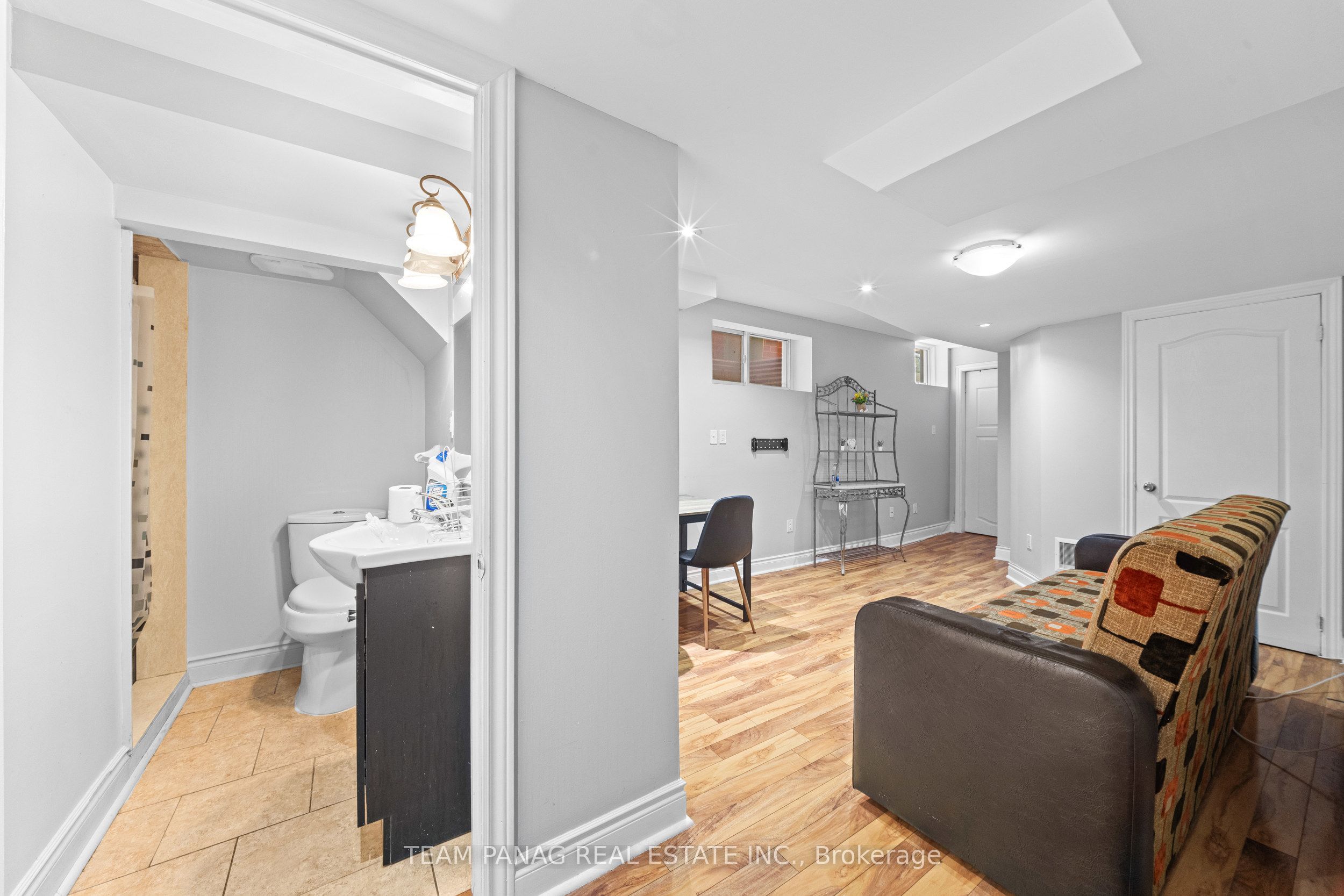 13 Seafair Crescent Property Photo 46
