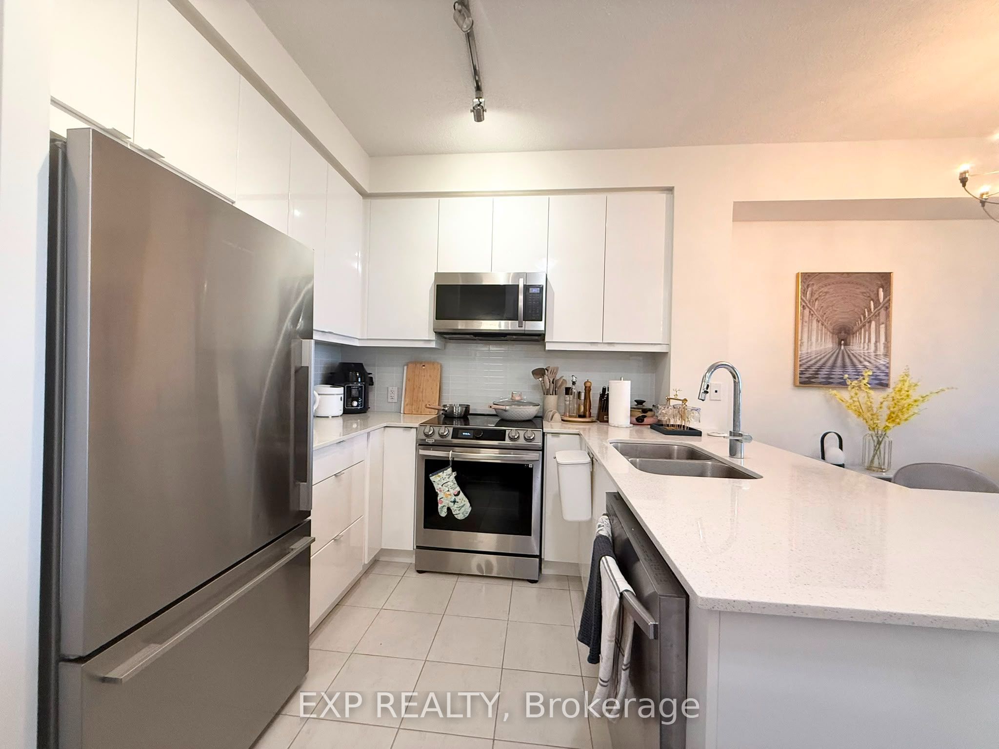 50 Thomas Riley Road 520 Property Photo 2