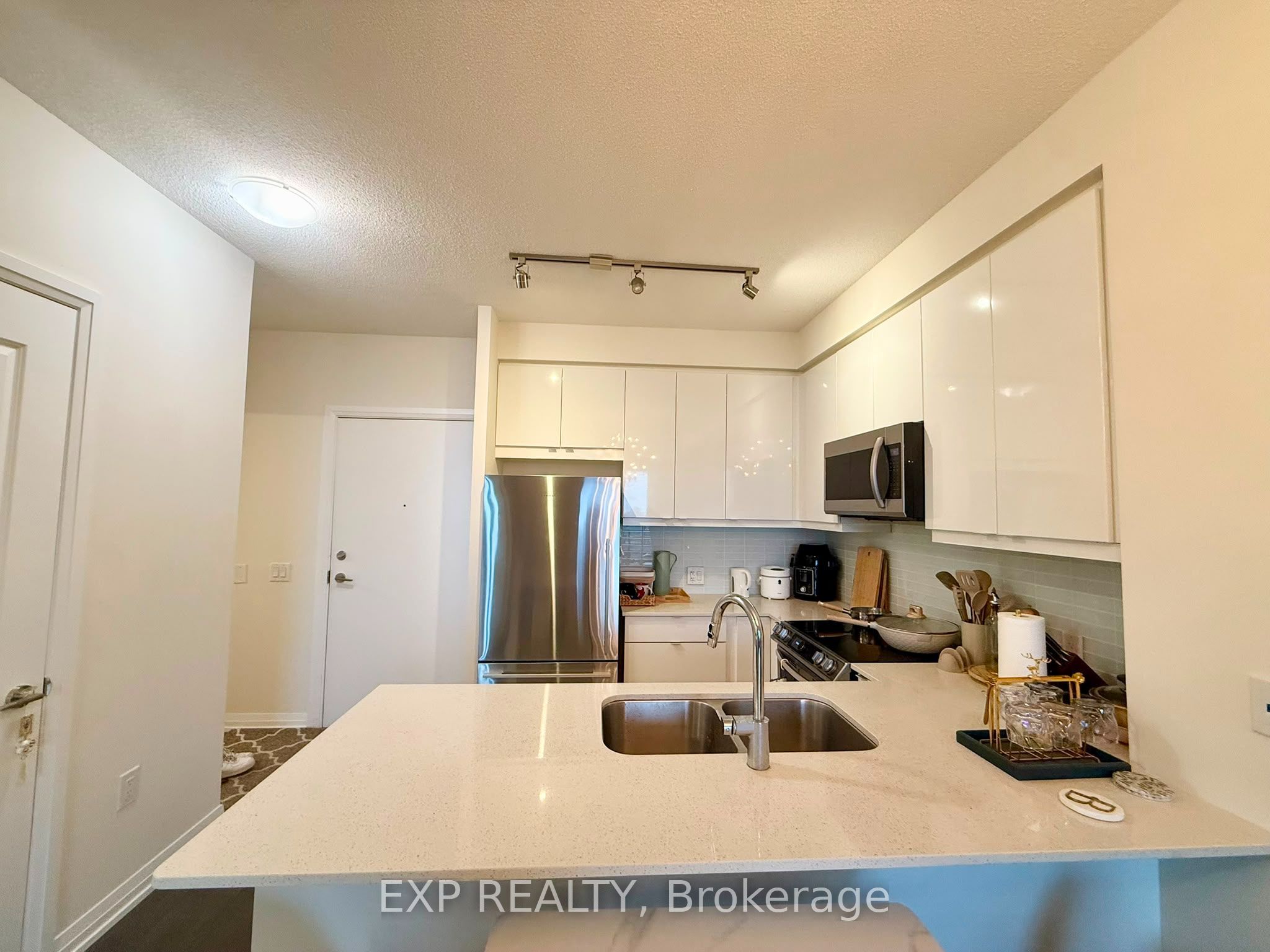 50 Thomas Riley Road 520 Property Photo 5