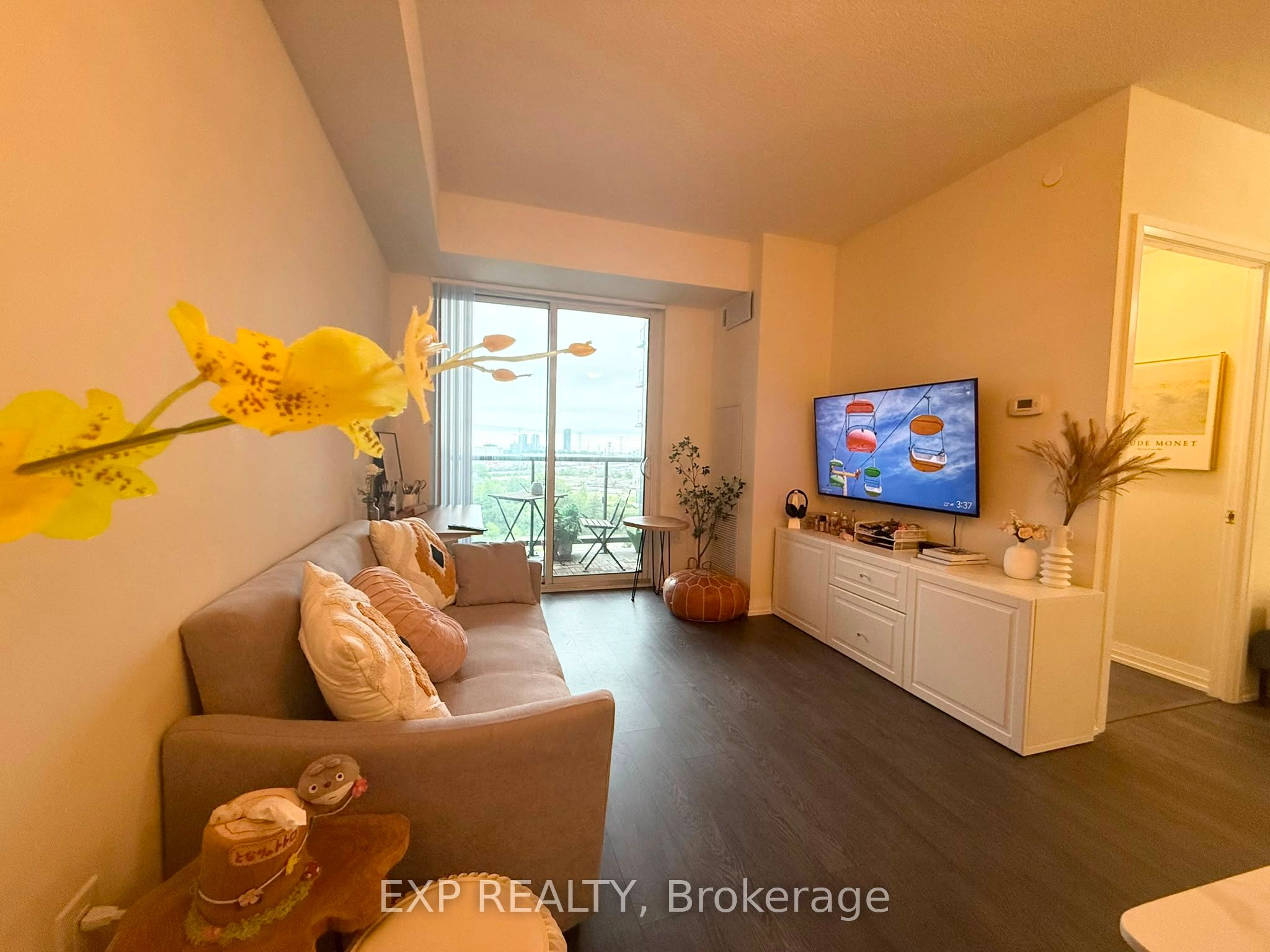 50 Thomas Riley Road 520 Property Photo 14