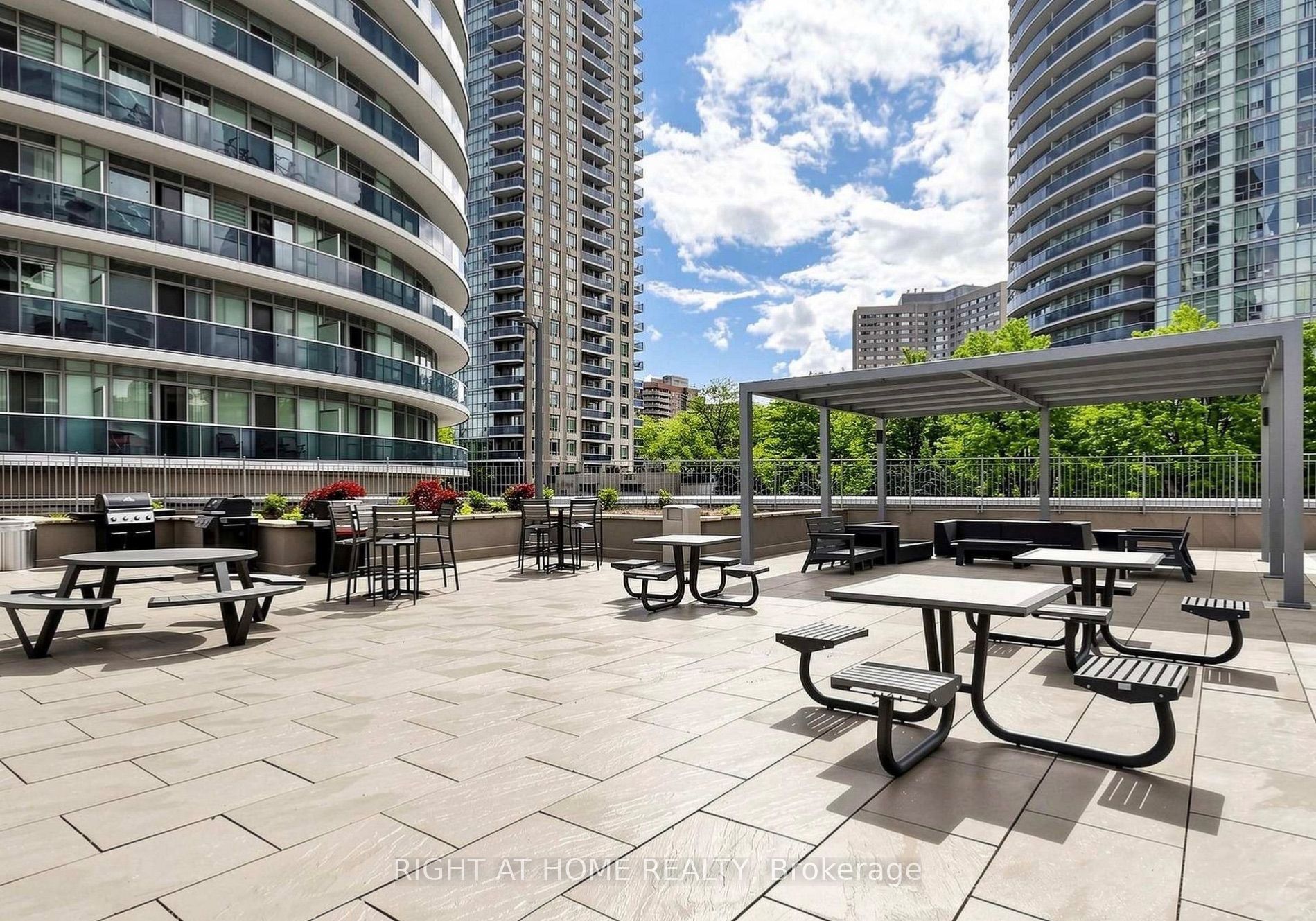 70 Absolute Avenue 1405 Property Photo 41