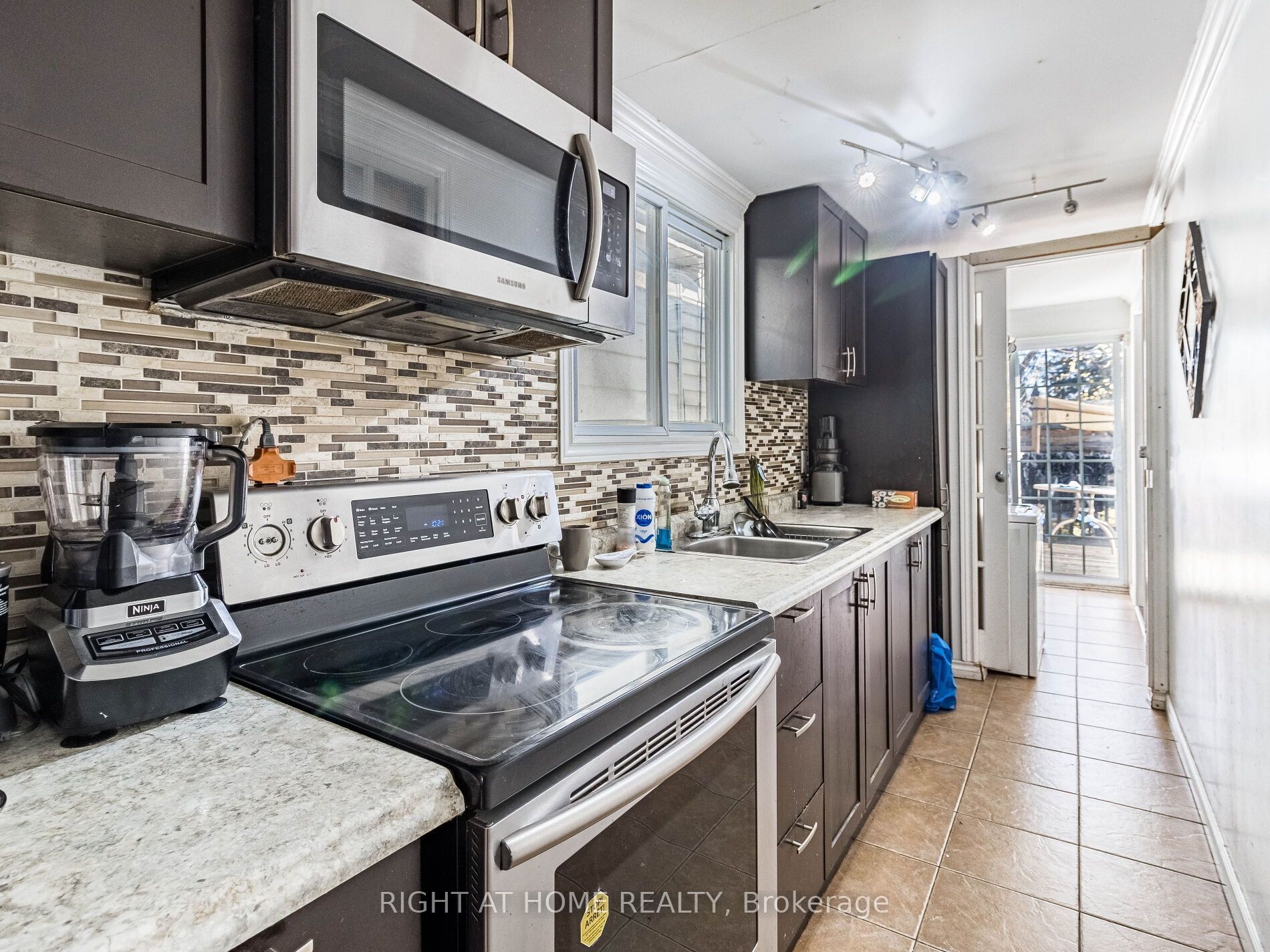 97 Twenty Ninth Street Property Photo 15