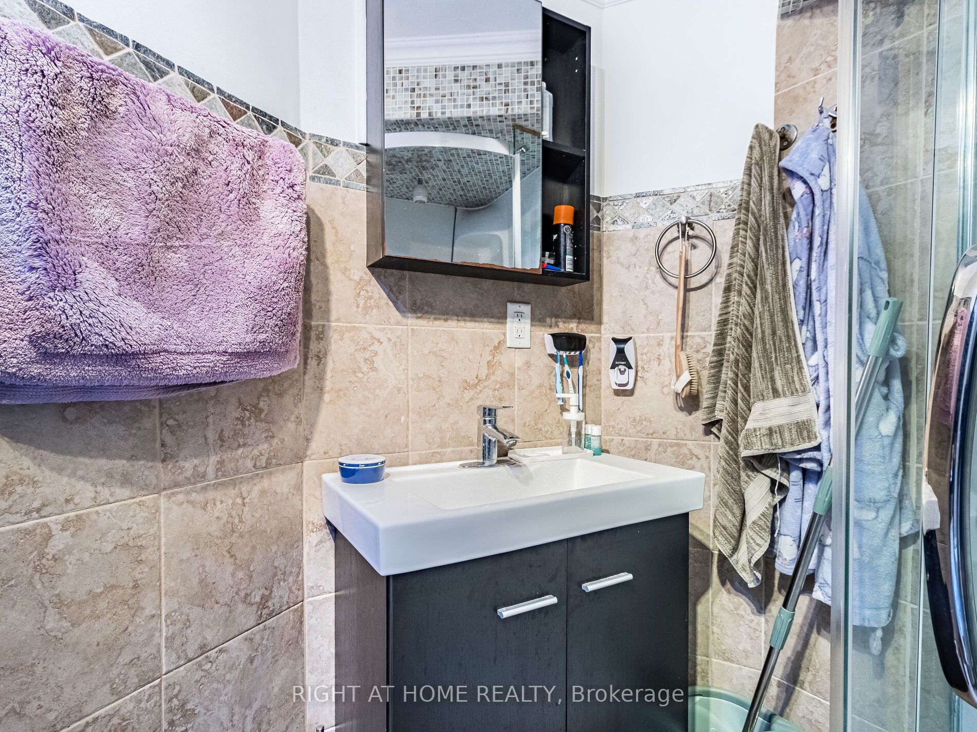 97 Twenty Ninth Street Property Photo 24