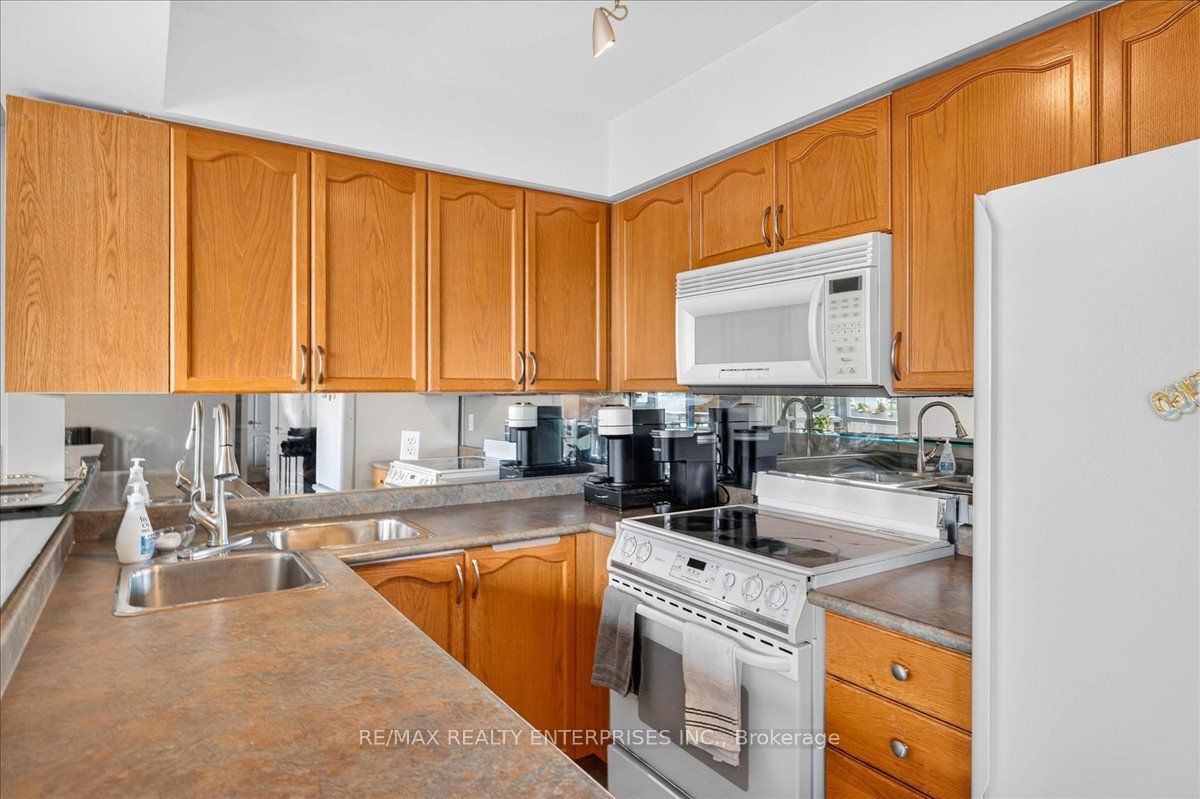 1150 Parkwest Place 403 Property Photo 18
