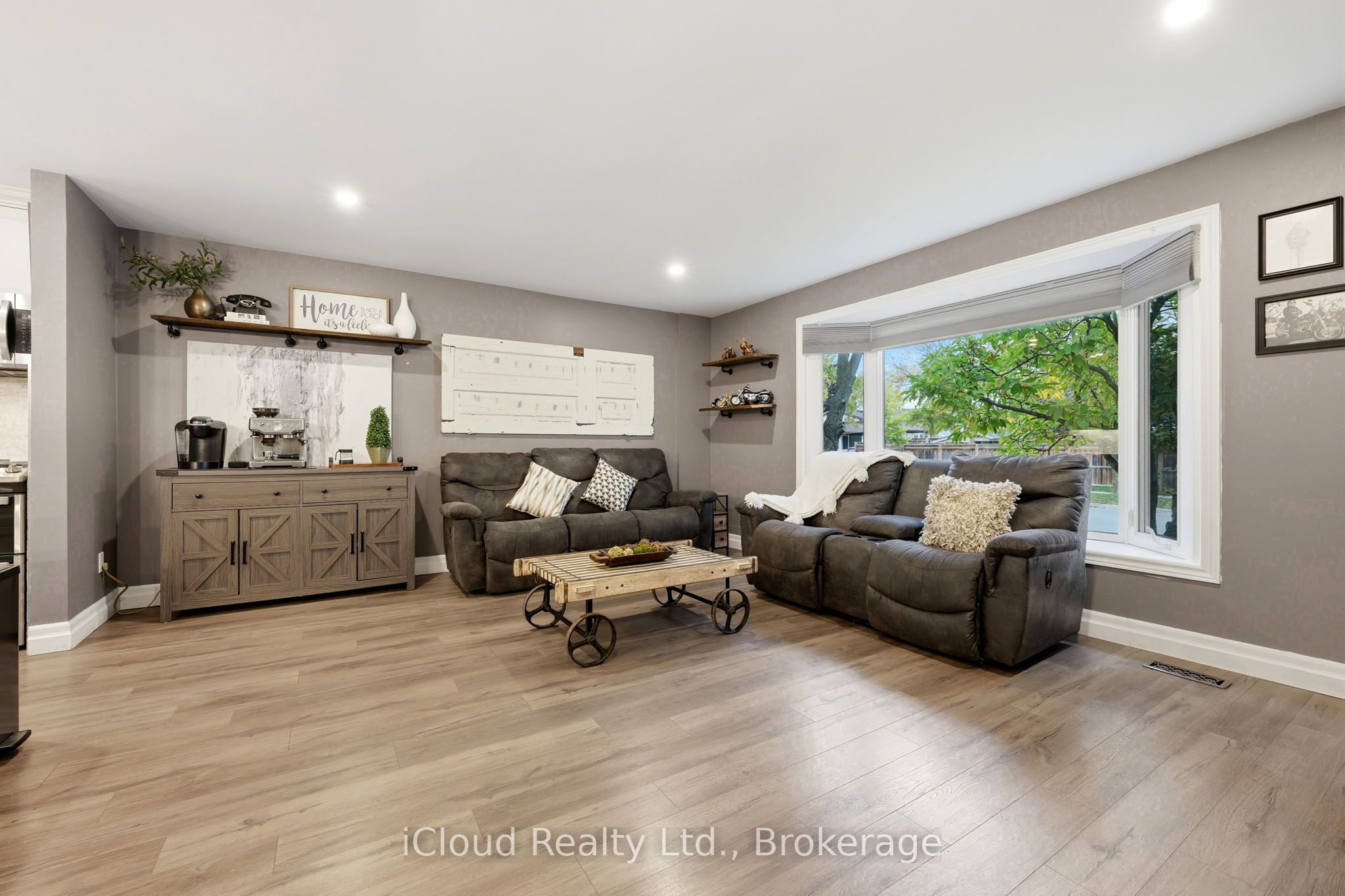 2324 Coldstream Drive Property Photo 12
