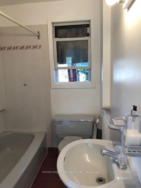 52a Rockcliffe Boulevard Property Photo 11