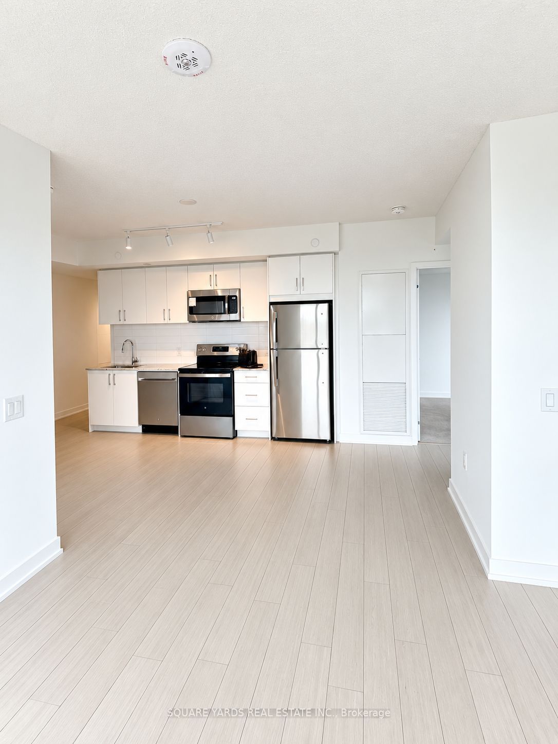 4010 Eglinton Avenue W 1408 Property Photo 7