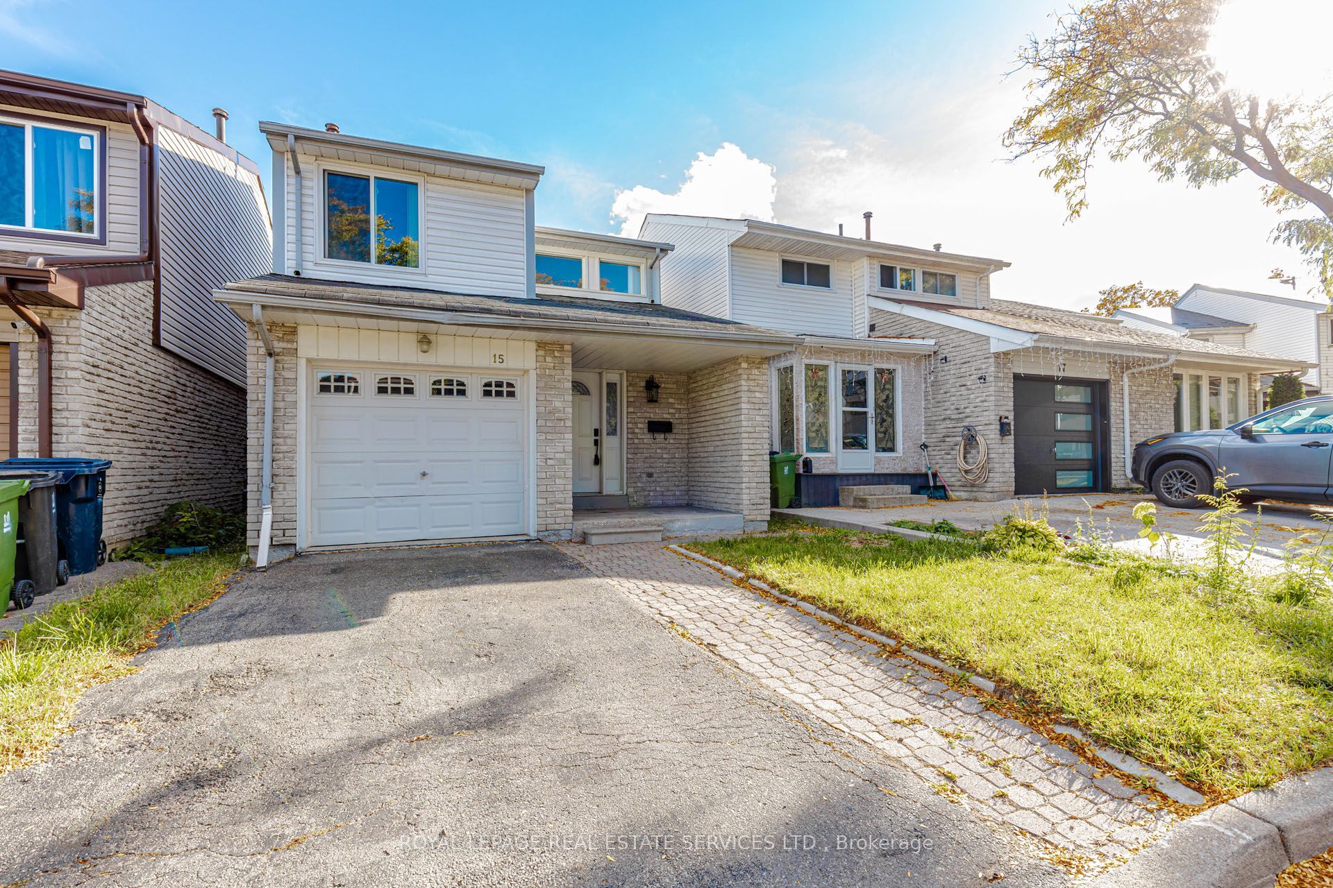 15 Huson Court Property Photo 2
