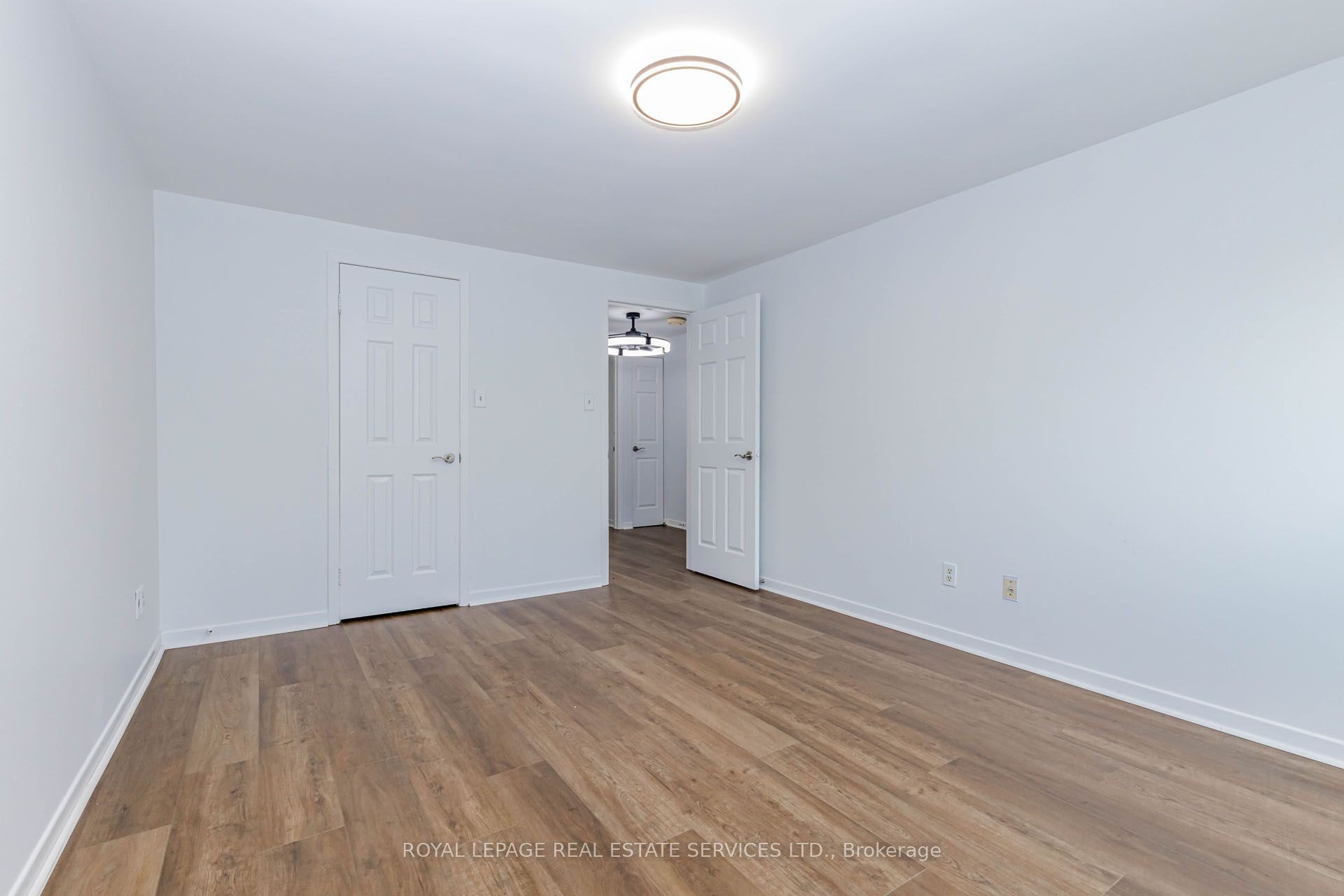 15 Huson Court Property Photo 30