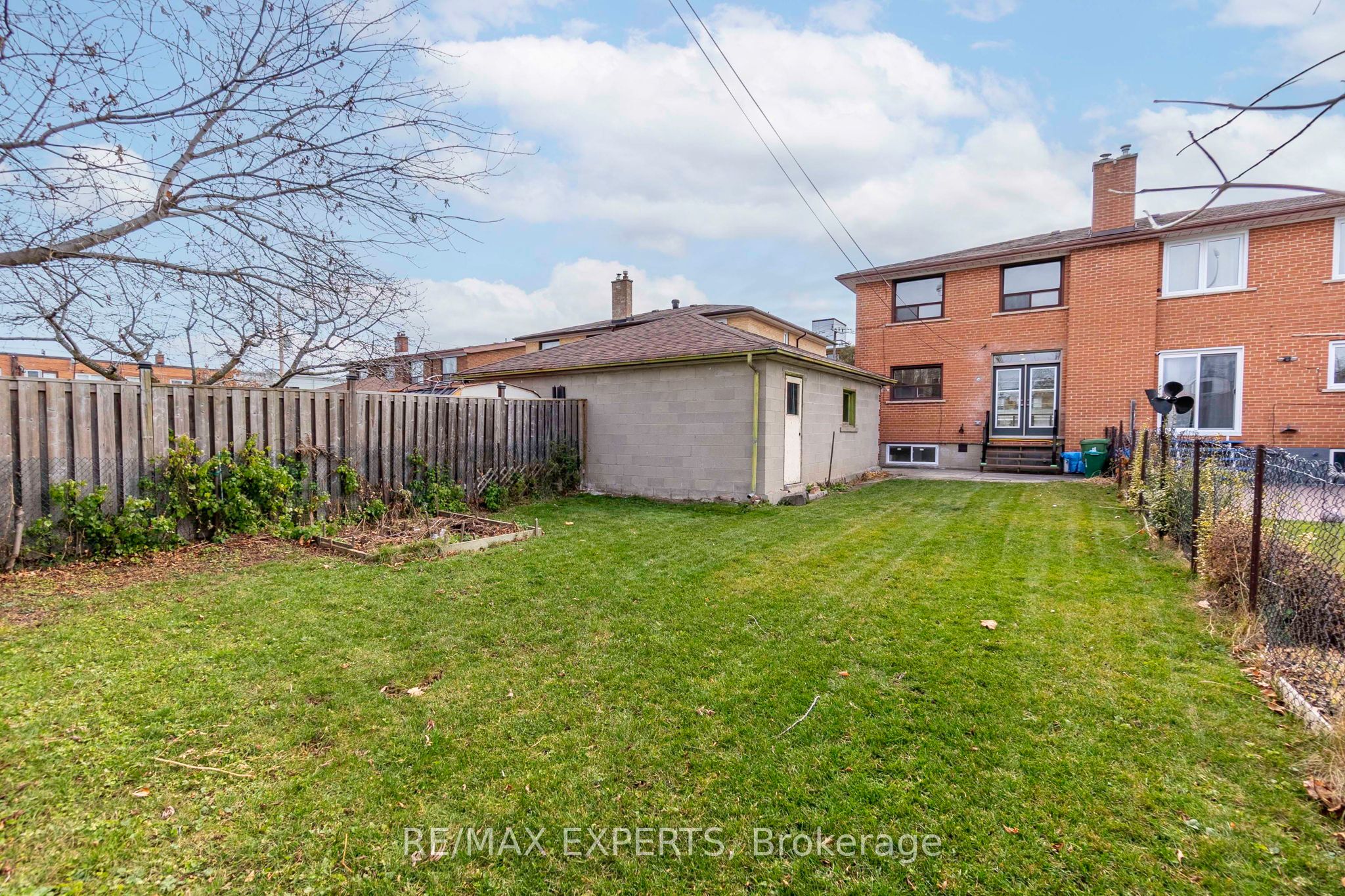 438 Glen Park Avenue Property Photo 12