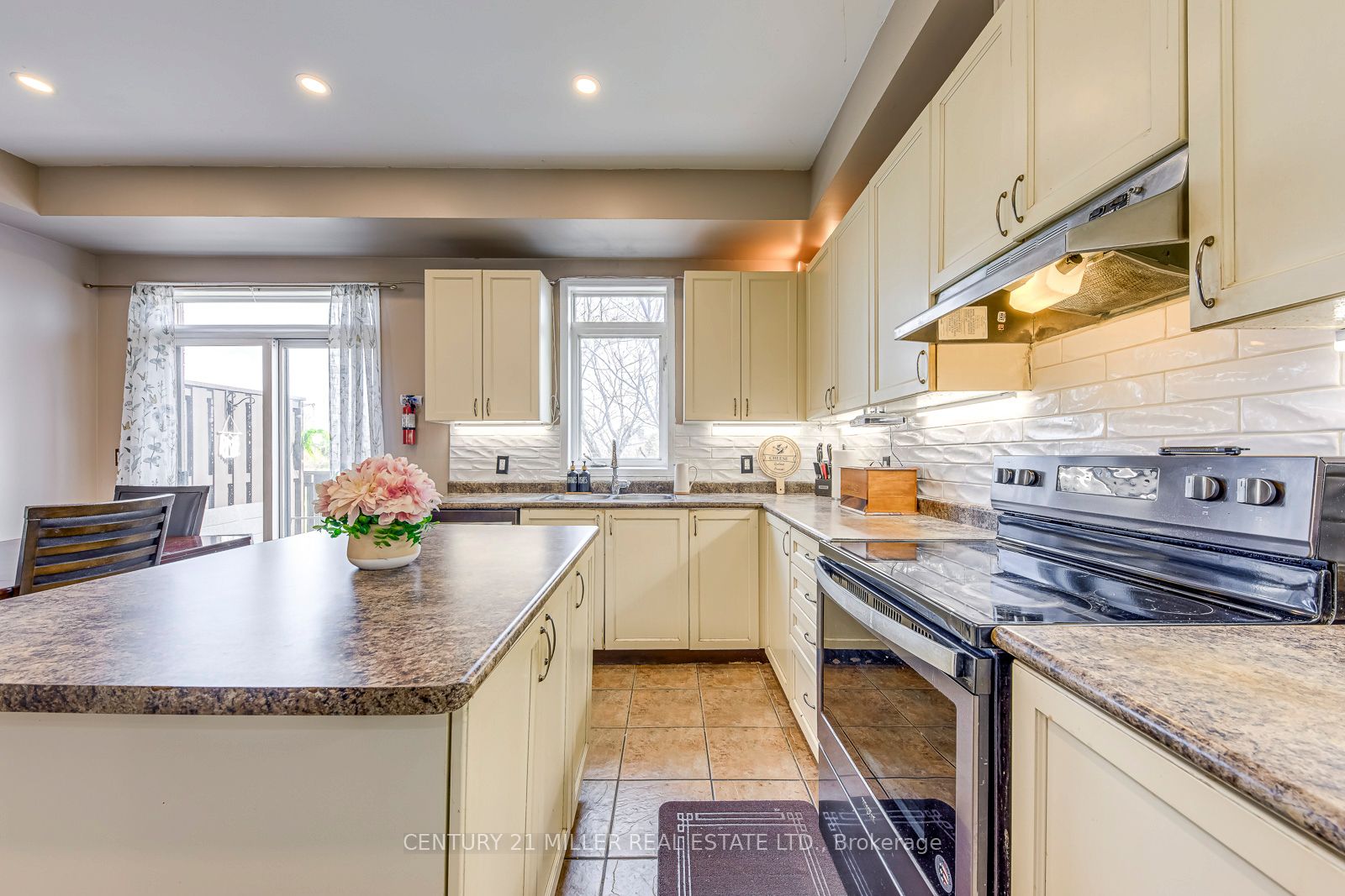 3117 Joel Kerbel Place Property Photo 12