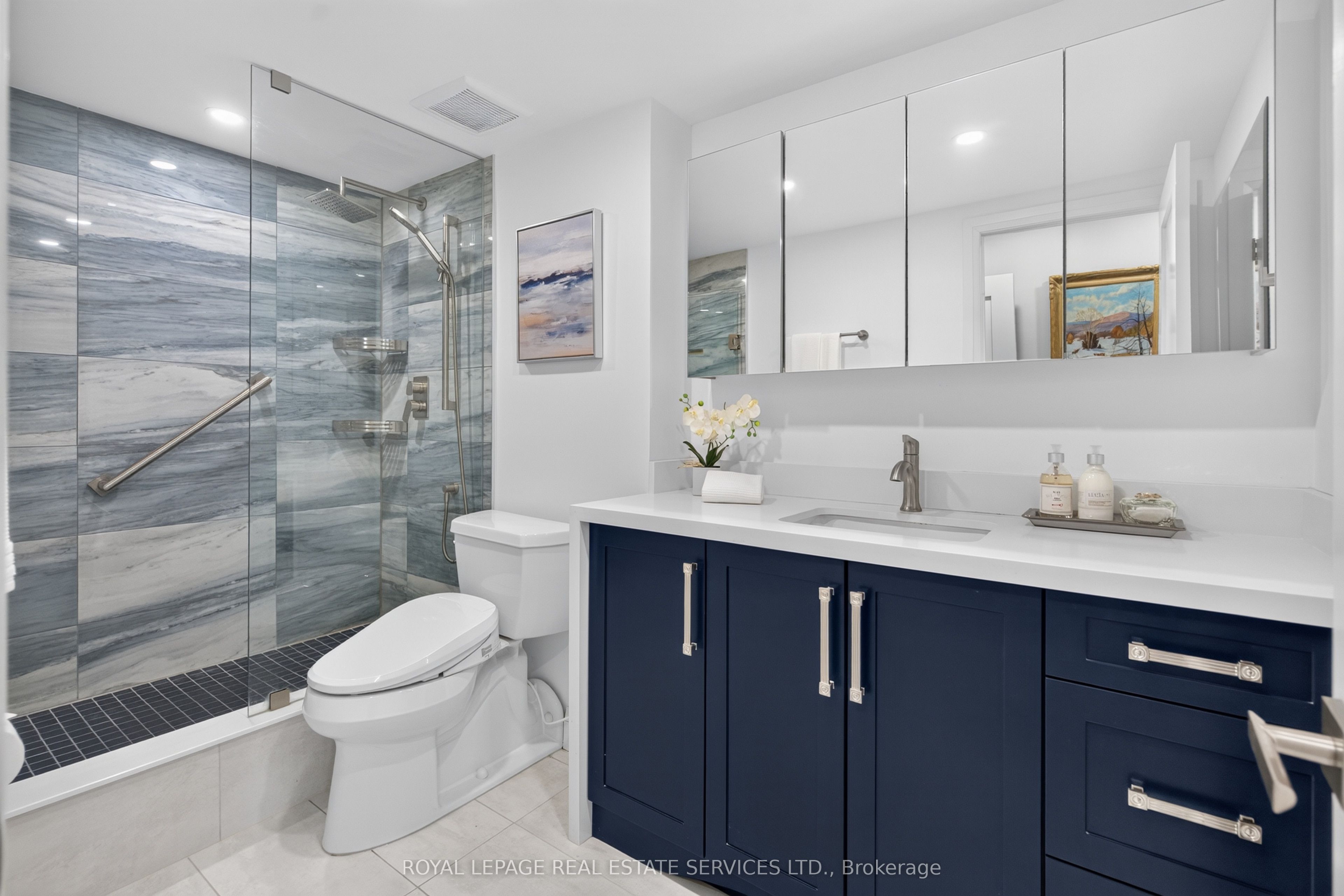 2185 Marine Drive 1001 Property Photo 33