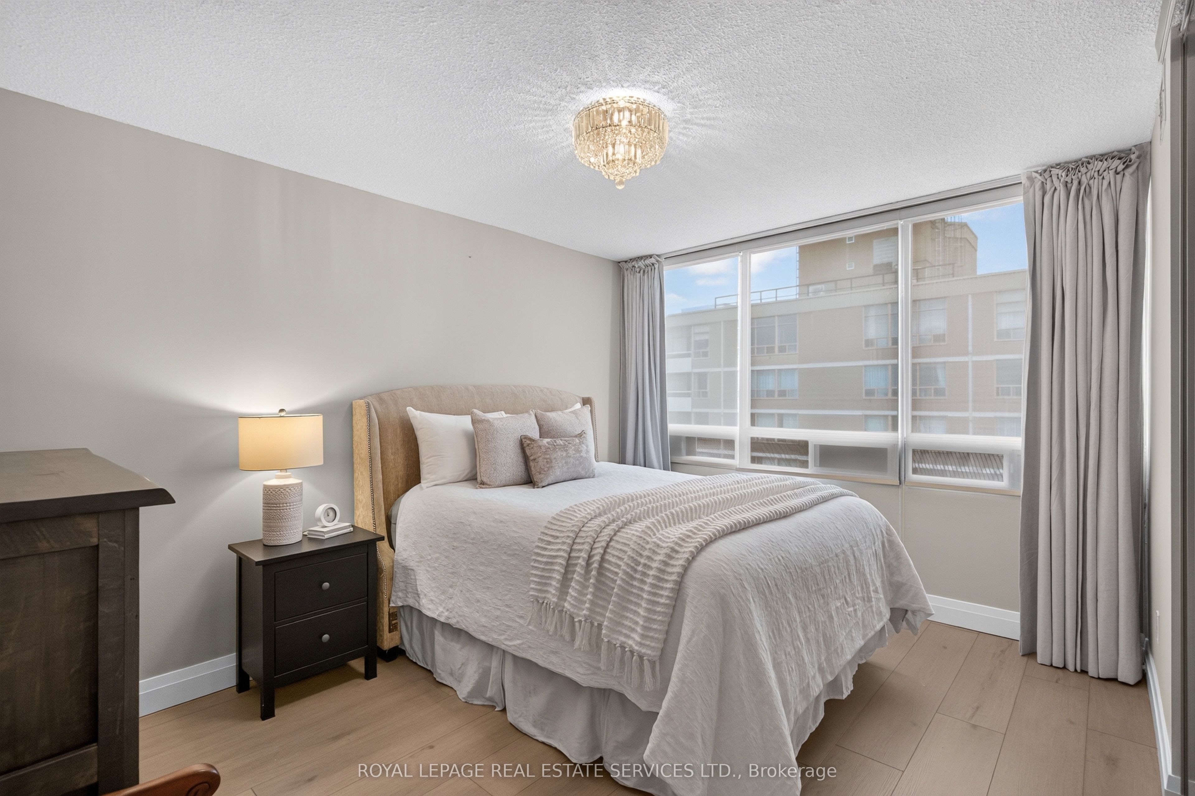 2185 Marine Drive 1001 Property Photo 35