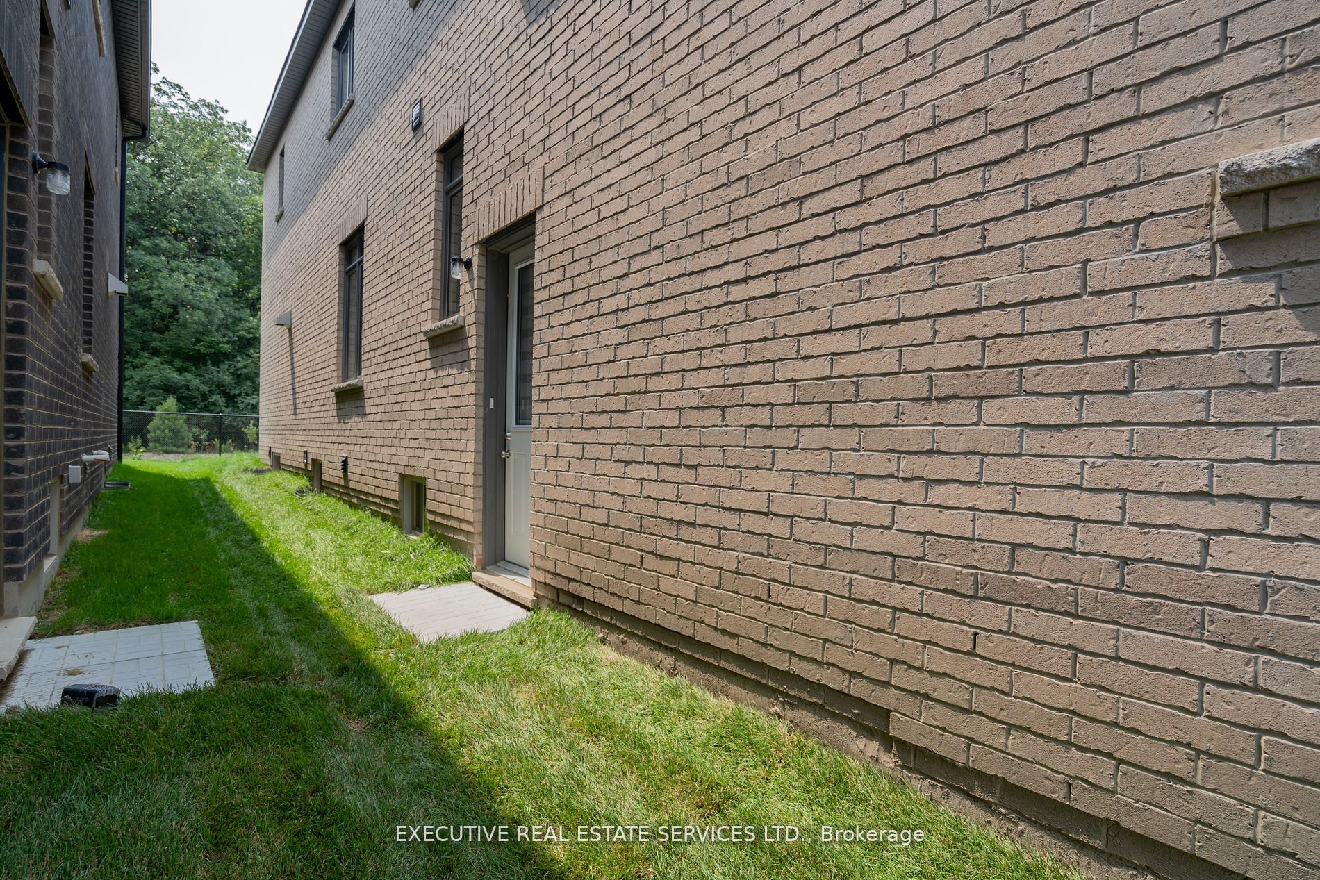 158 Petch Avenue Property Photo 1