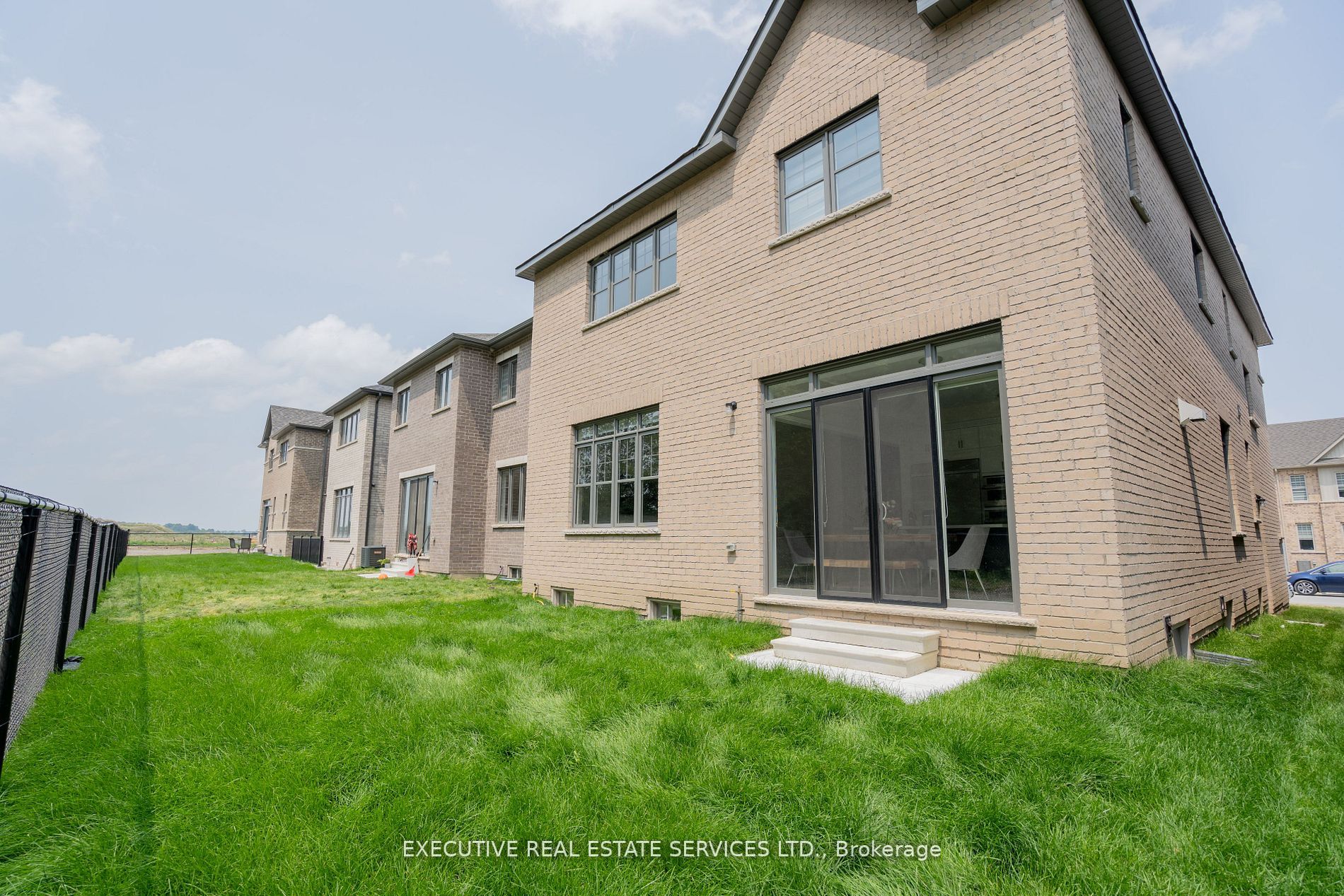158 Petch Avenue Property Photo 3