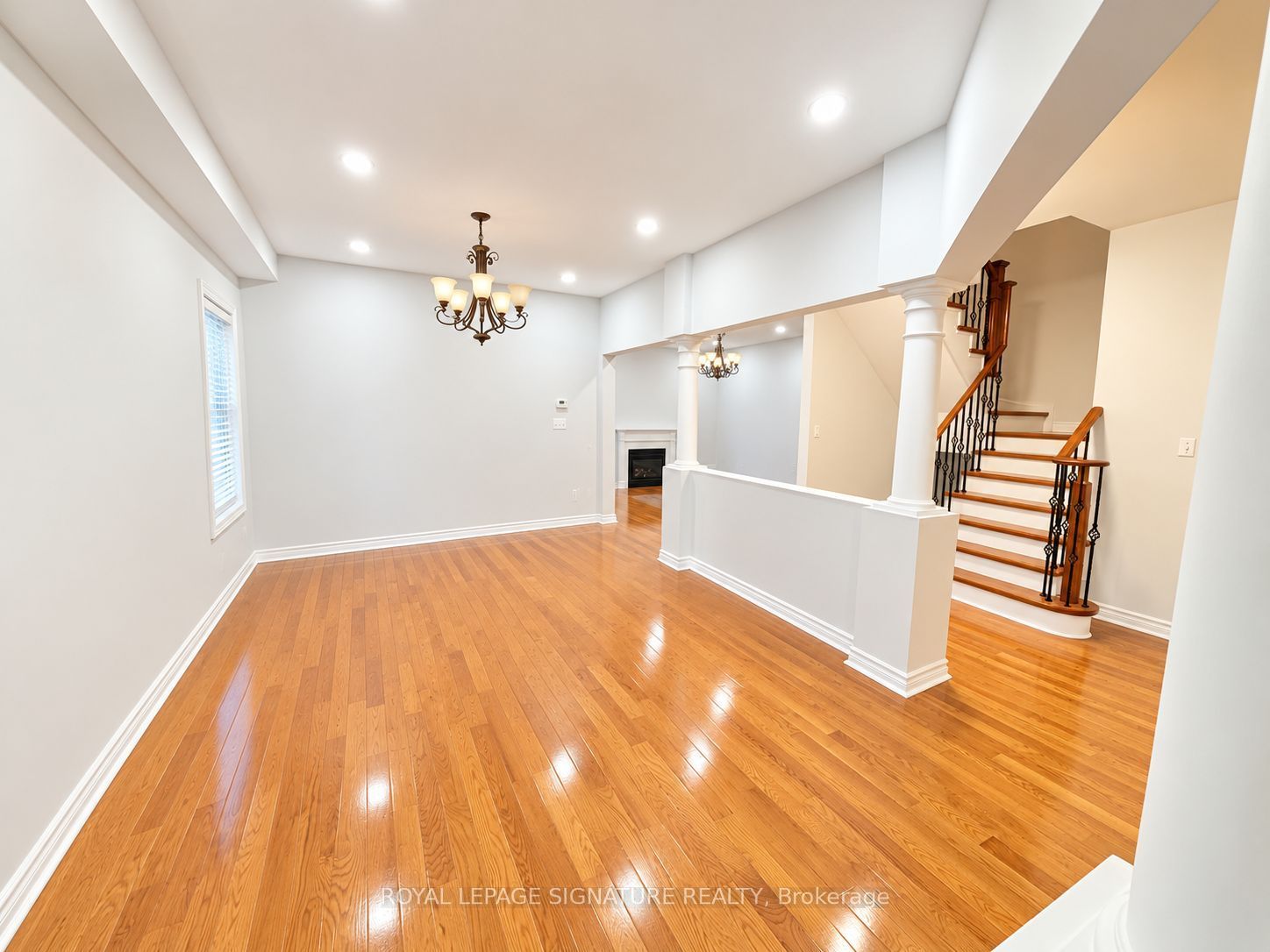 454 Huntington Ridge Drive Property Photo 3