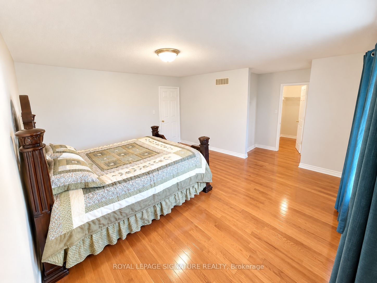 454 Huntington Ridge Drive Property Photo 11