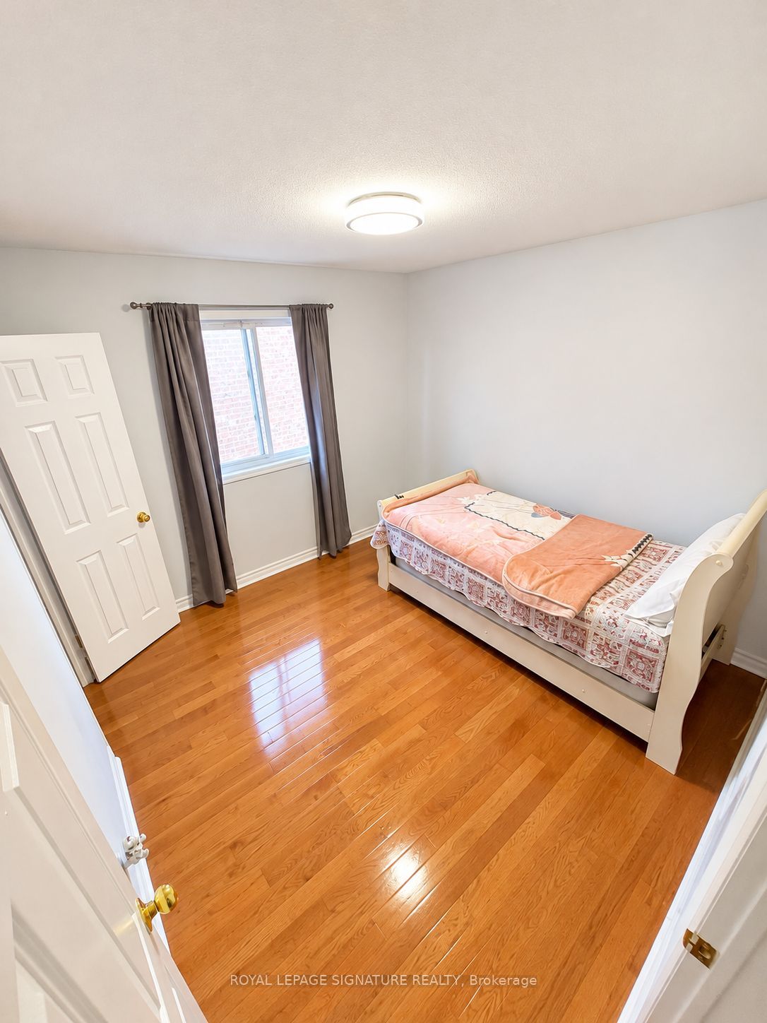 454 Huntington Ridge Drive Property Photo 12