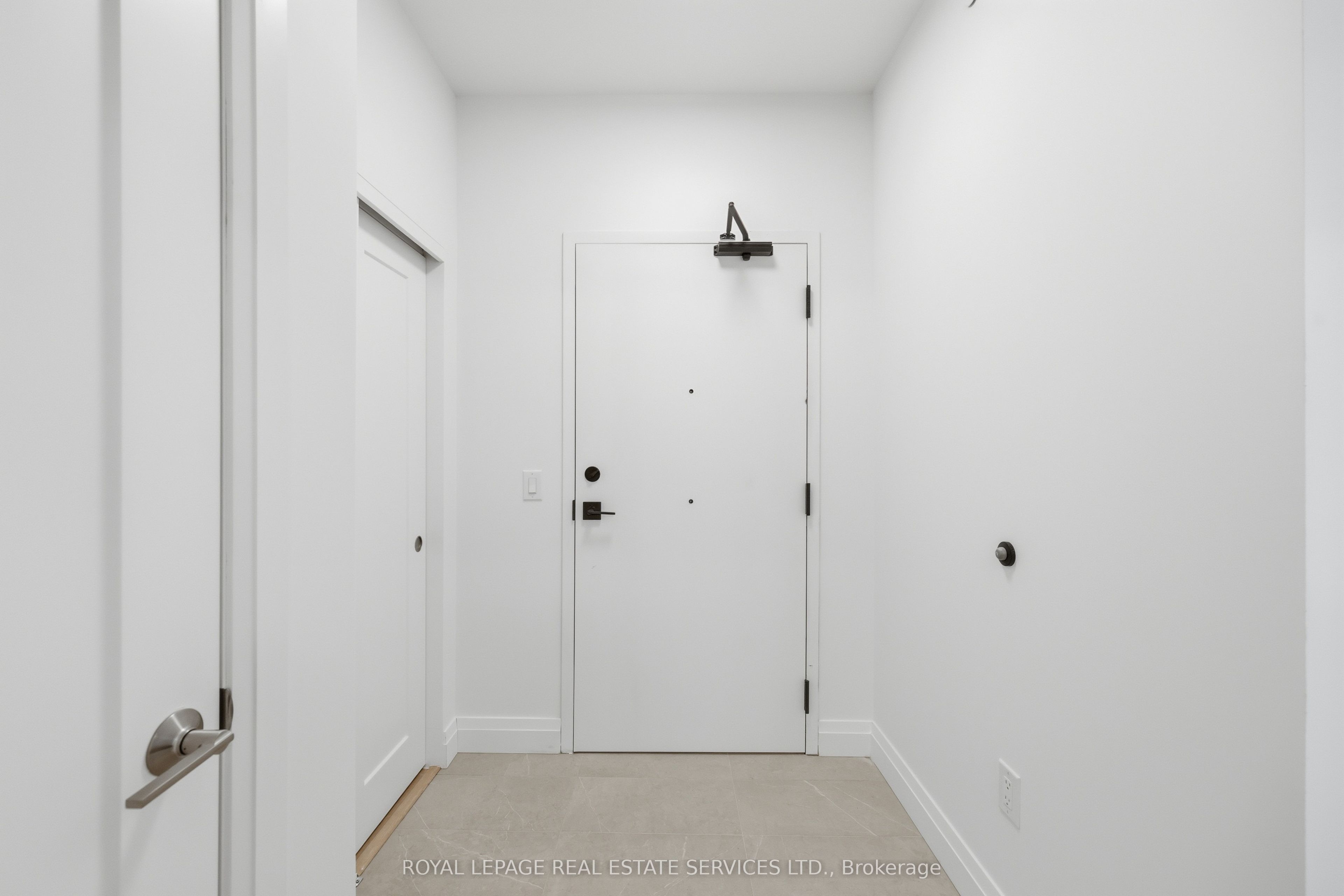 26 Mill Street 213 Property Photo 2