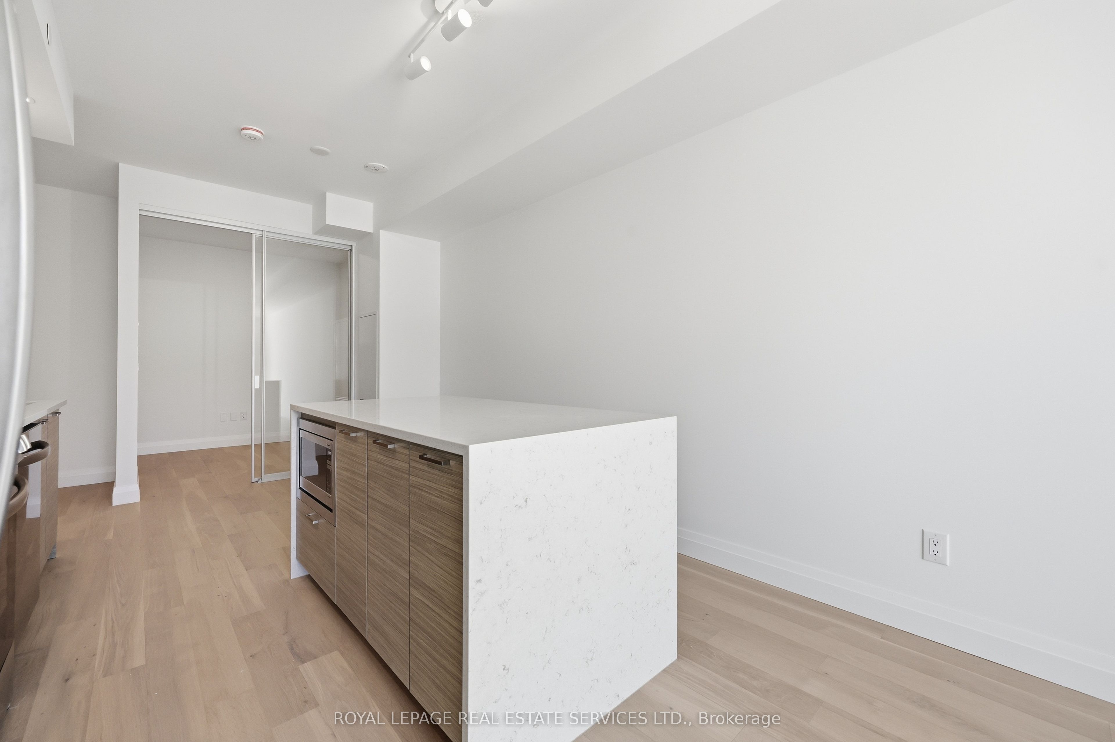 26 Mill Street 213 Property Photo 17
