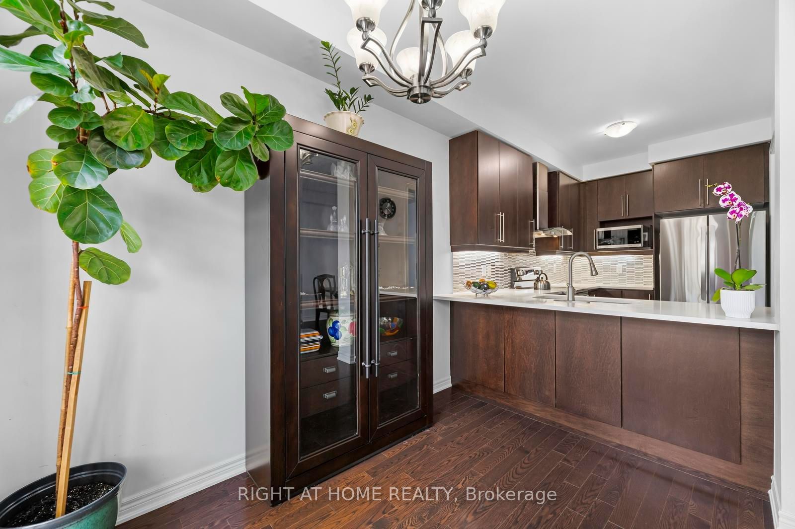 41 Coastline Drive Property Photo 17