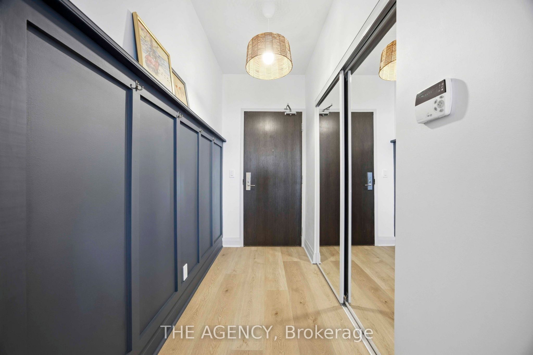 1185 The Queensway 1104 Property Photo 4