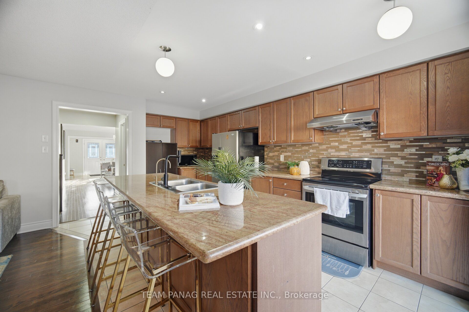 11 Peachill Court Property Photo 12
